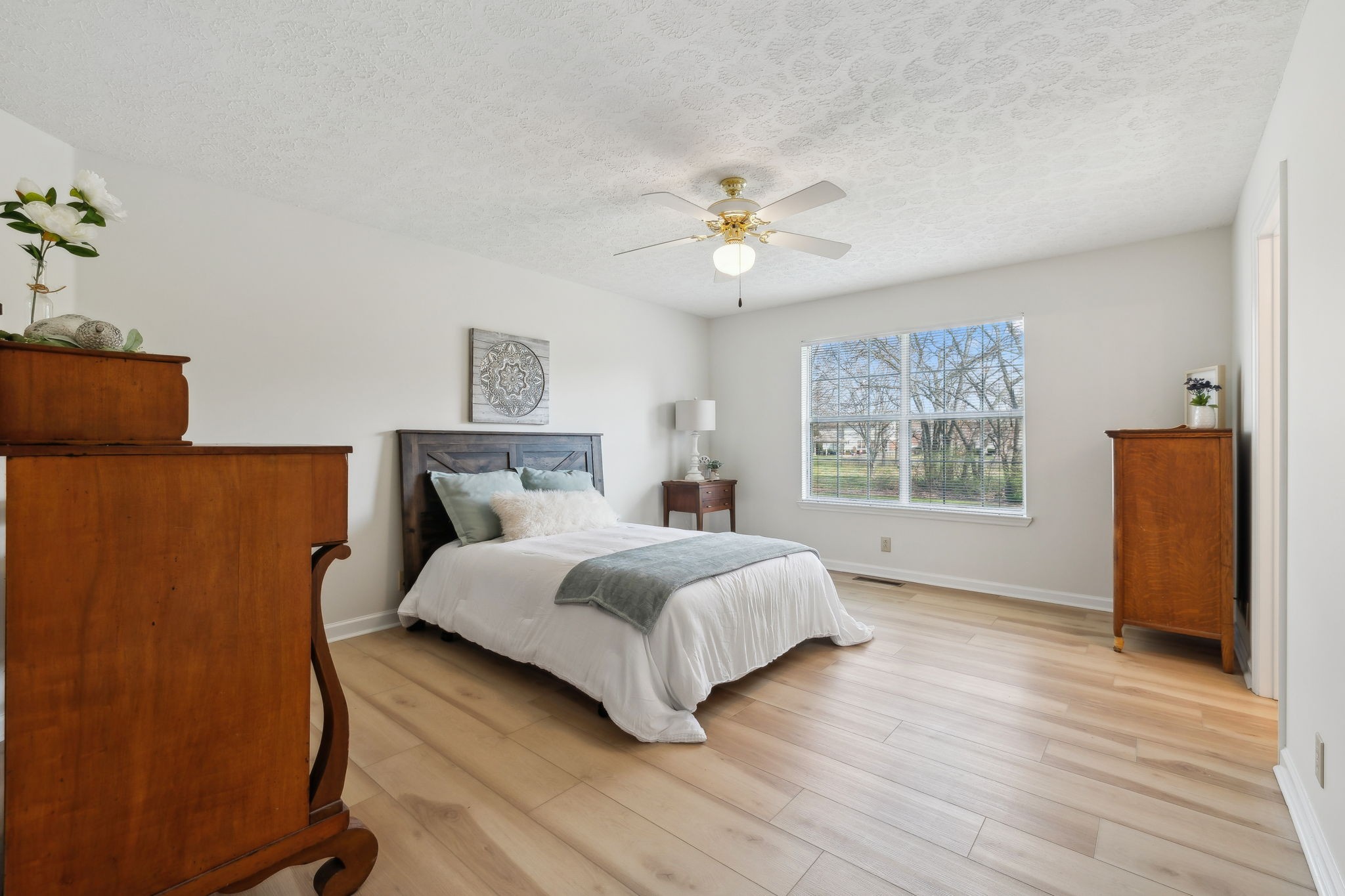 402 Essex Park Cir Property Photo 10