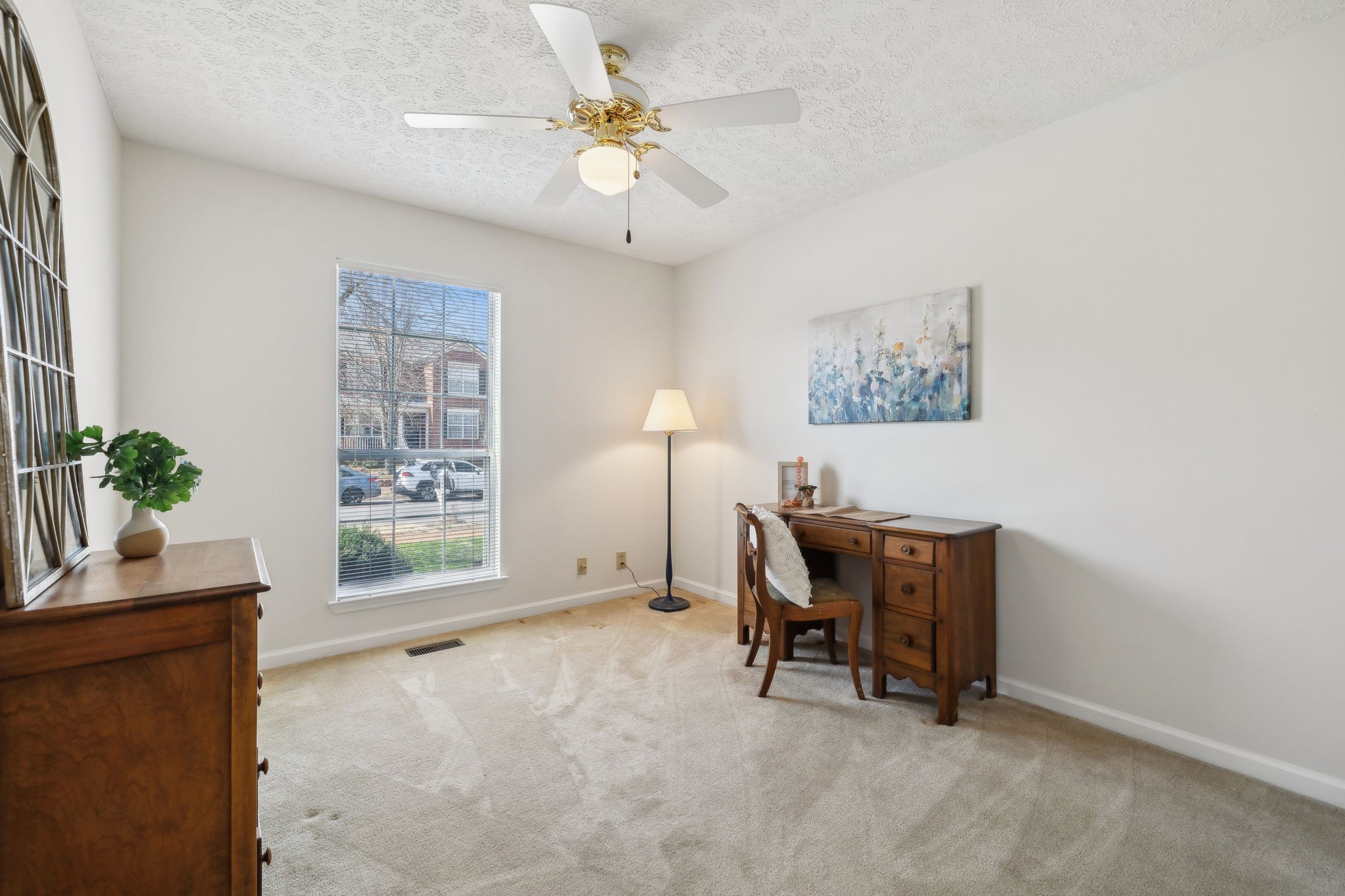 402 Essex Park Cir Property Photo 13