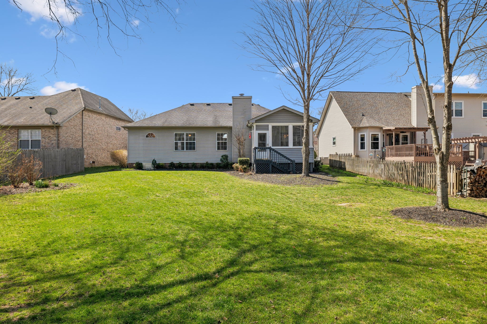 402 Essex Park Cir Property Photo 18