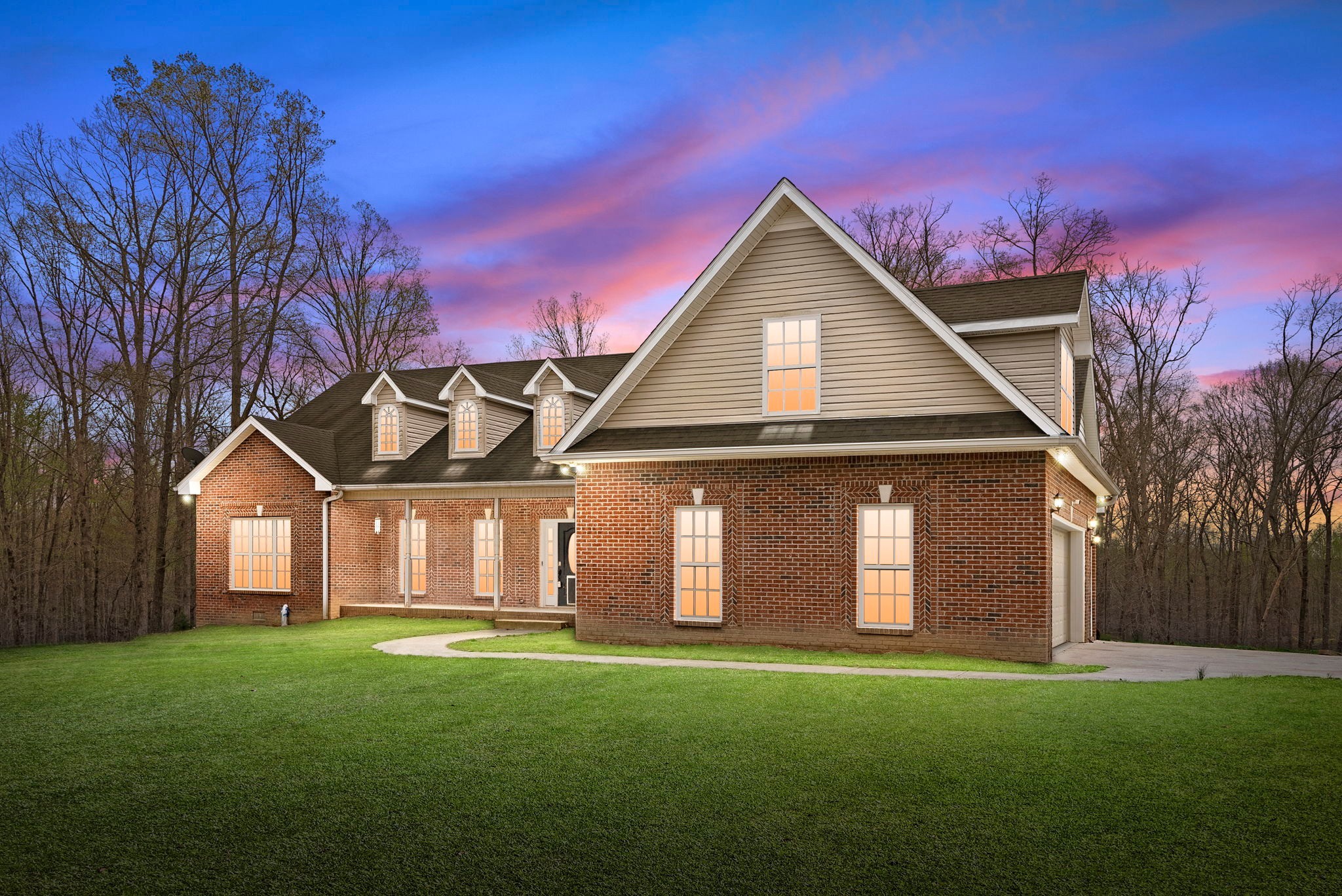 121 Meadow Ln Property Photo 1