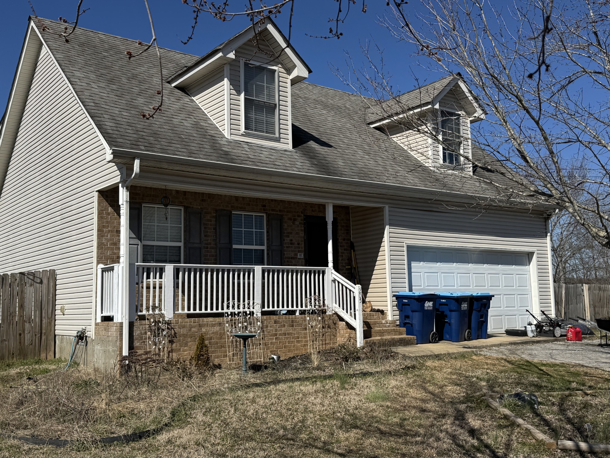 205 Fescue Pl Property Photo 1