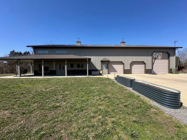 2688 Sturgeon Creek Rd Property Photo 1