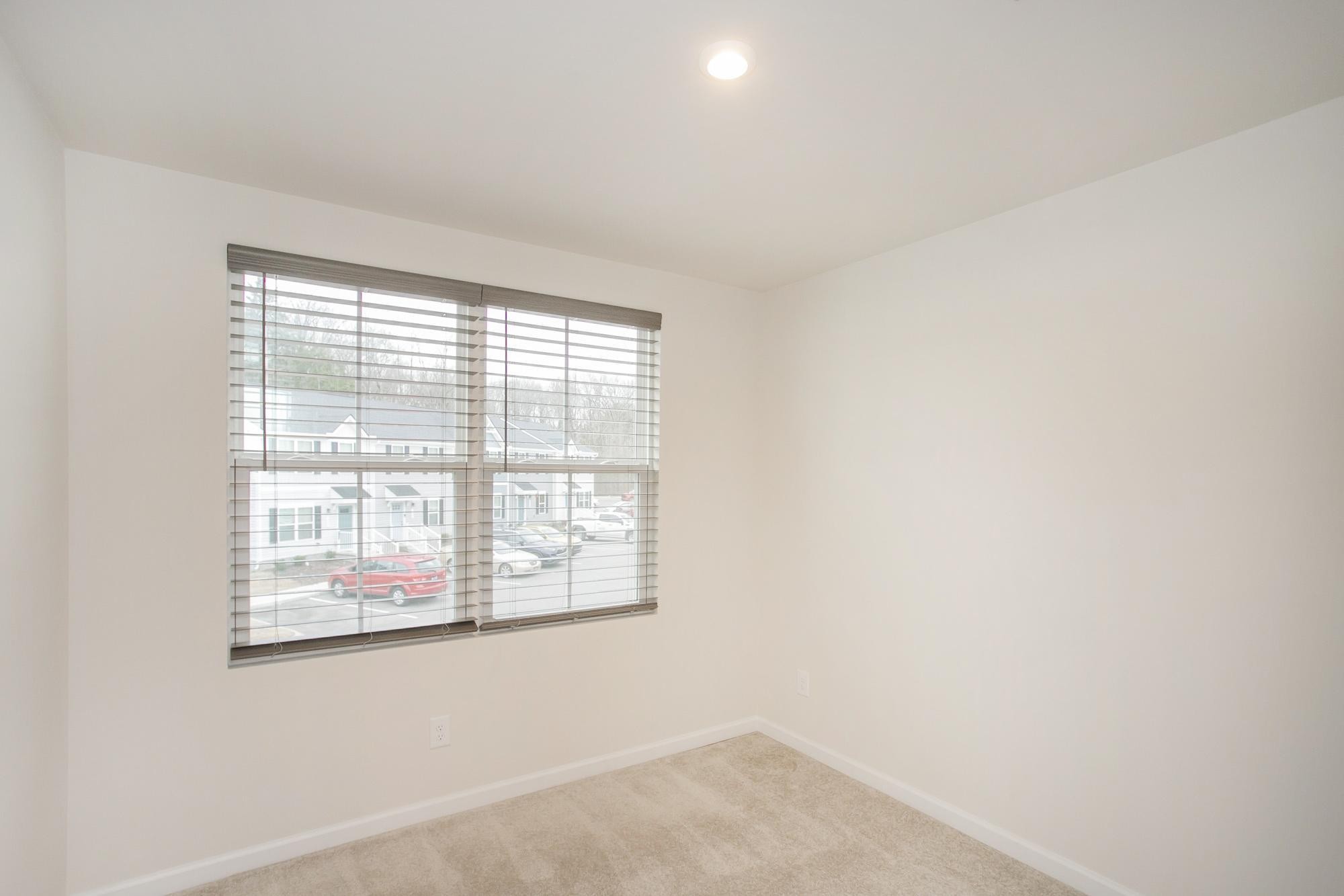 1626 Mountain Ash Ln Property Photo 24