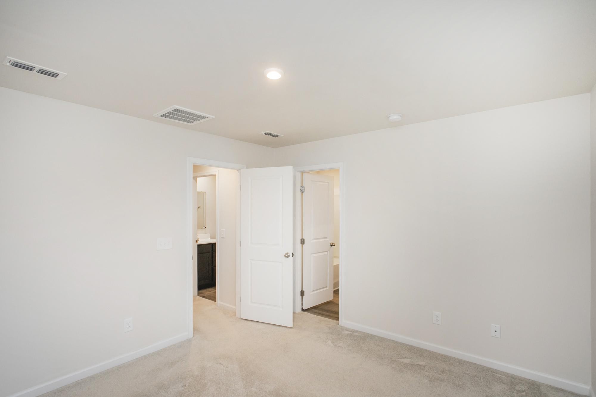 1626 Mountain Ash Ln Property Photo 35