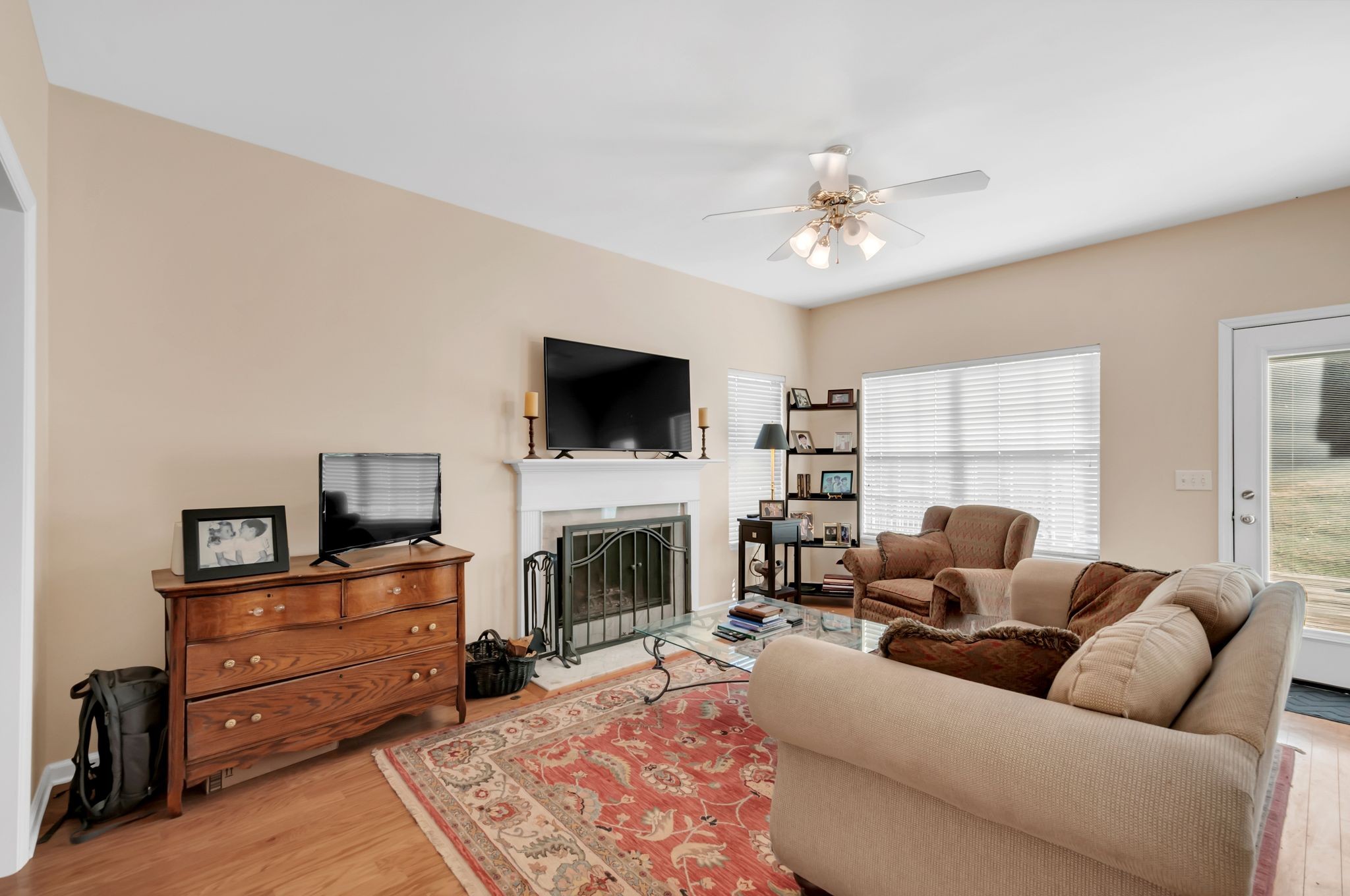 605 Glenridge Close Property Photo 12