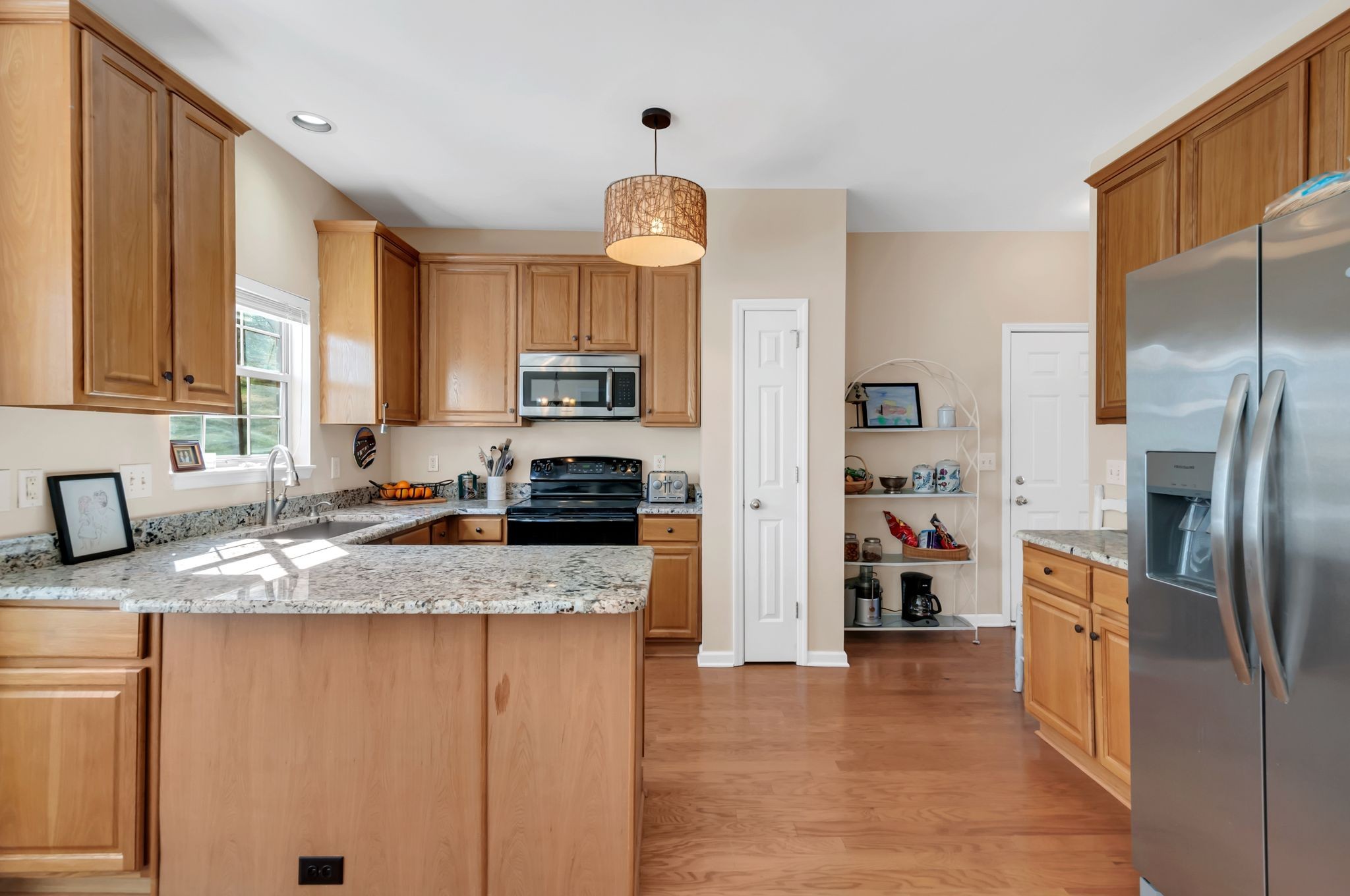 605 Glenridge Close Property Photo 17