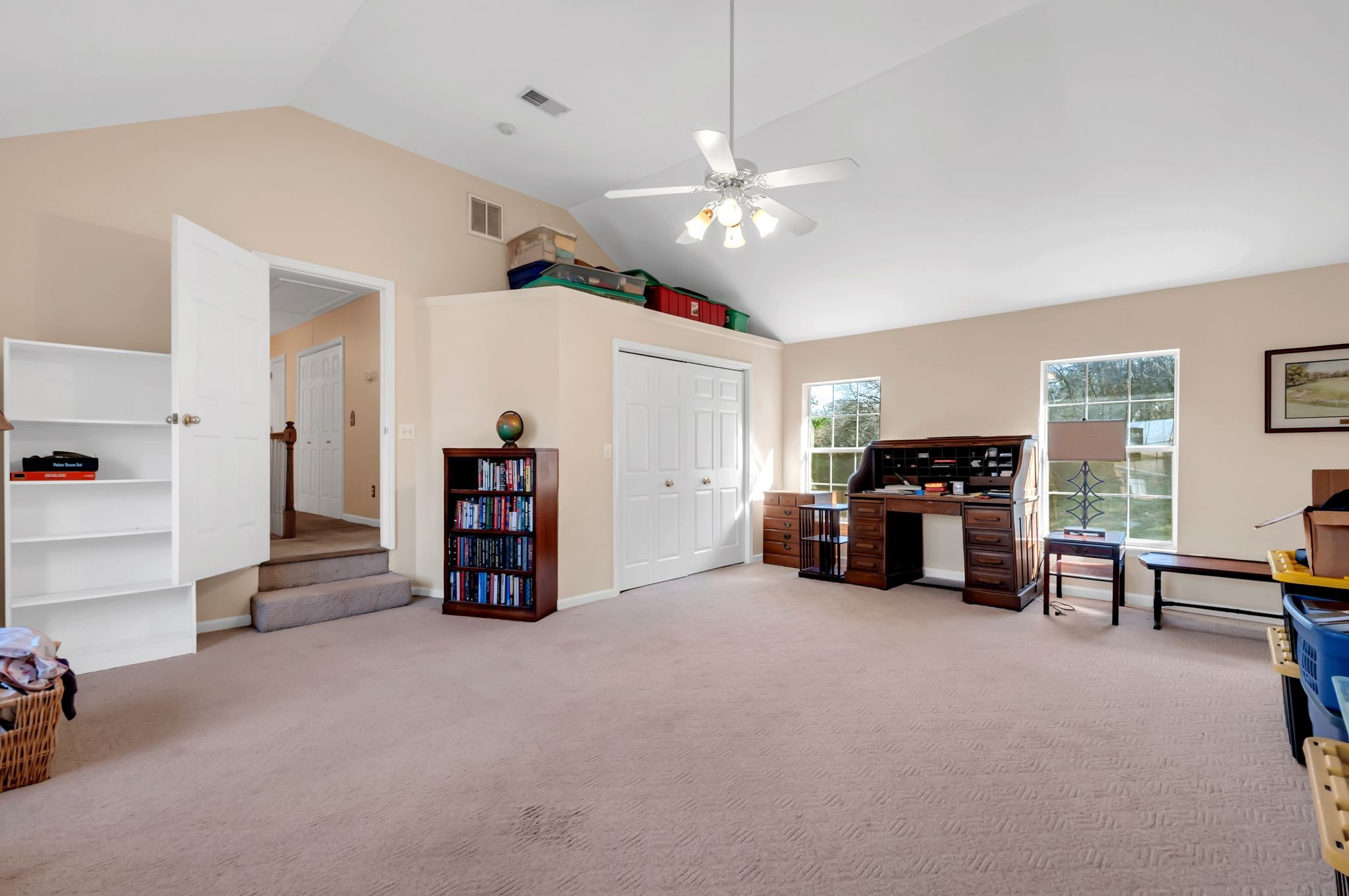 605 Glenridge Close Property Photo 21