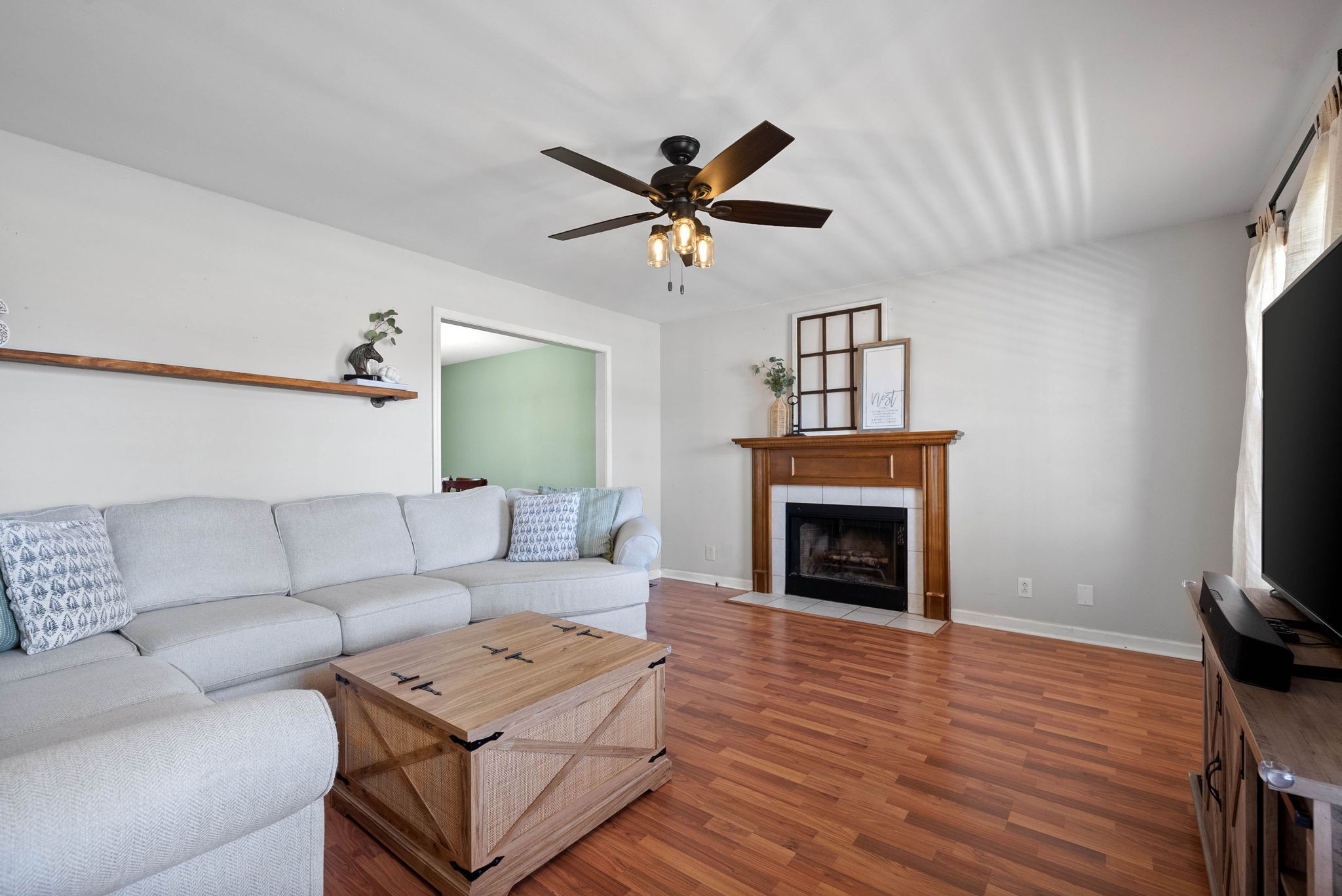 1406 Mickey Court Property Photo 3