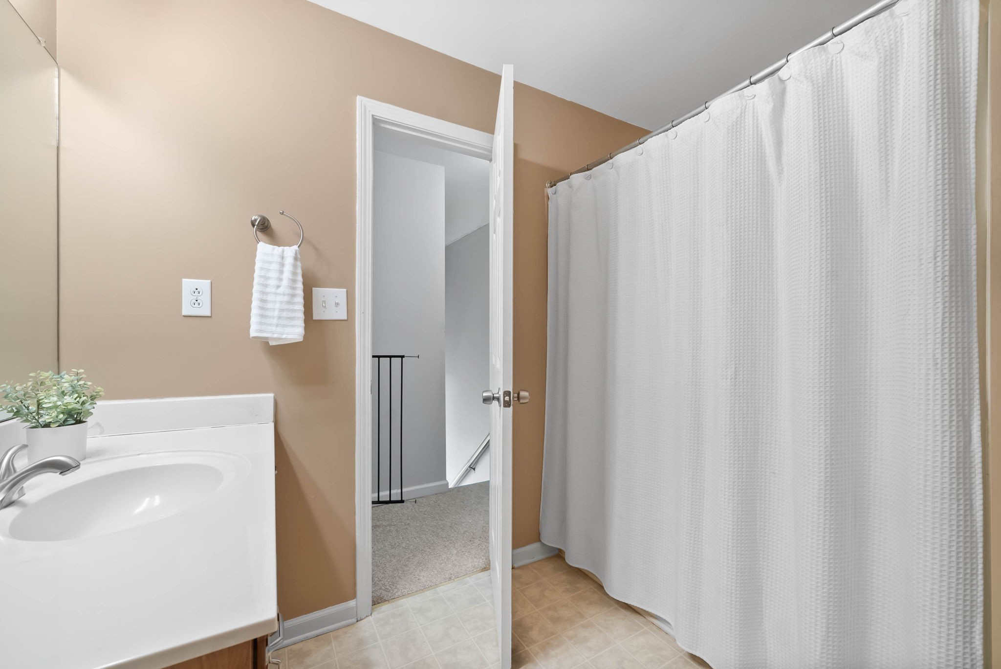 1406 Mickey Court Property Photo 17