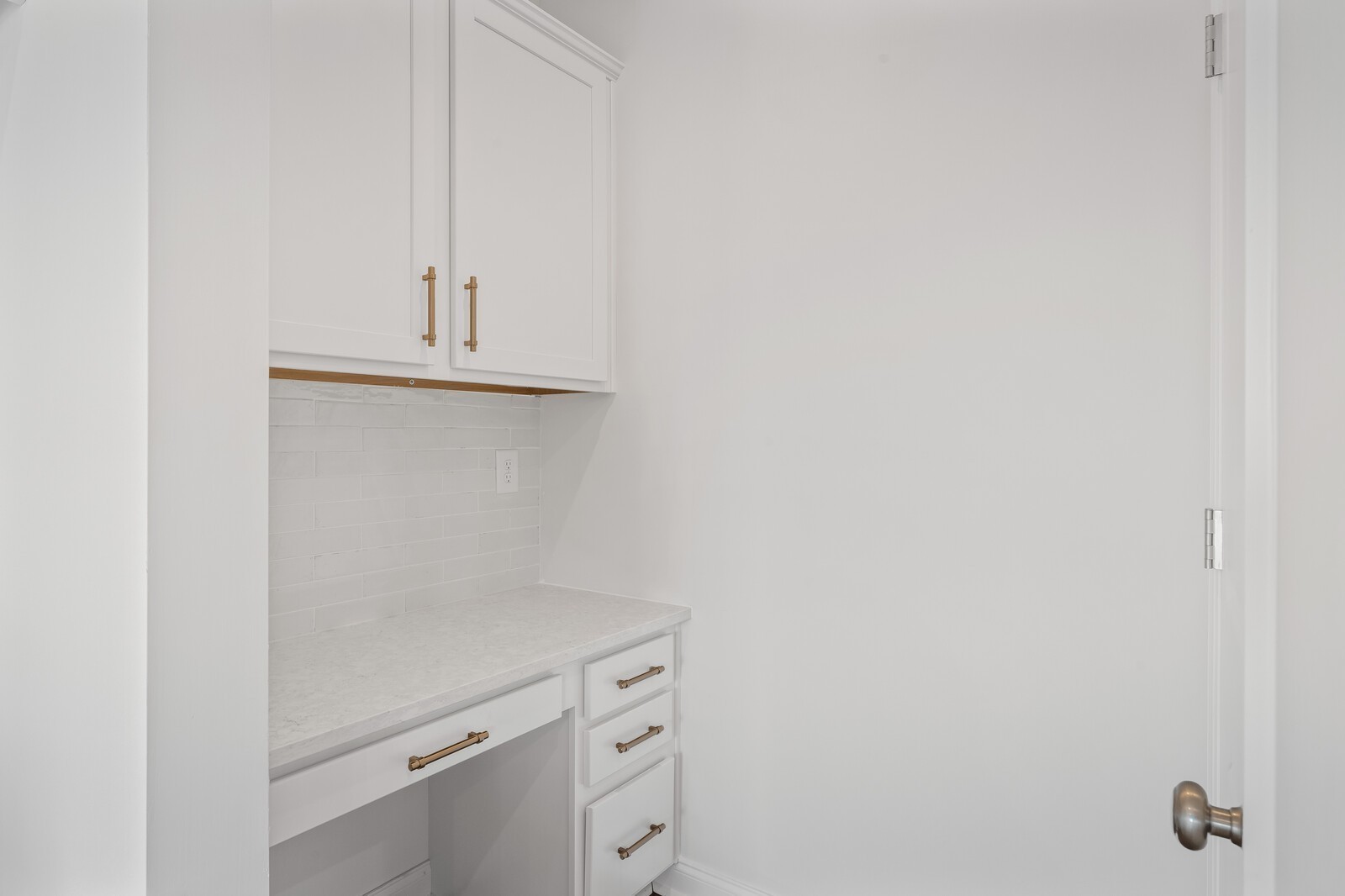 2204 Melk Lane Property Photo 14