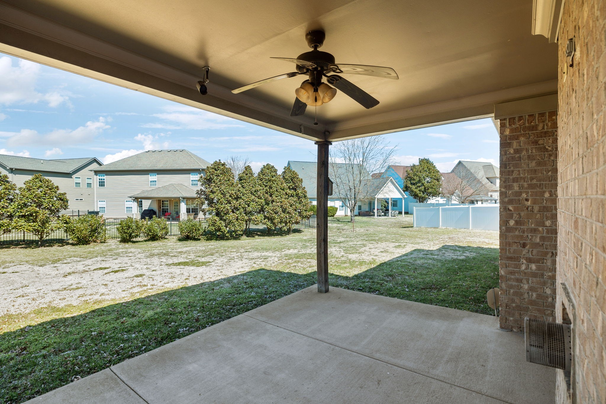 5450 Cloister Dr Property Photo 46