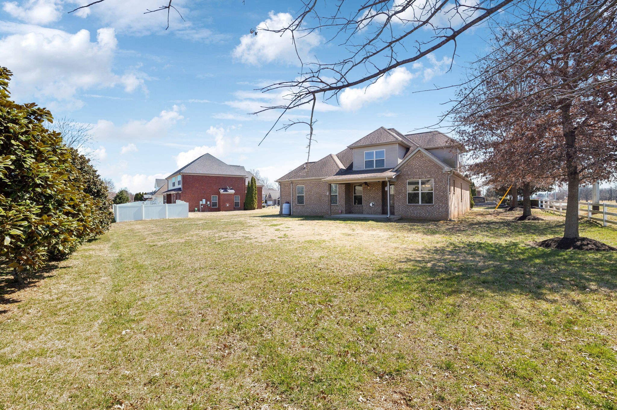 5450 Cloister Dr Property Photo 52