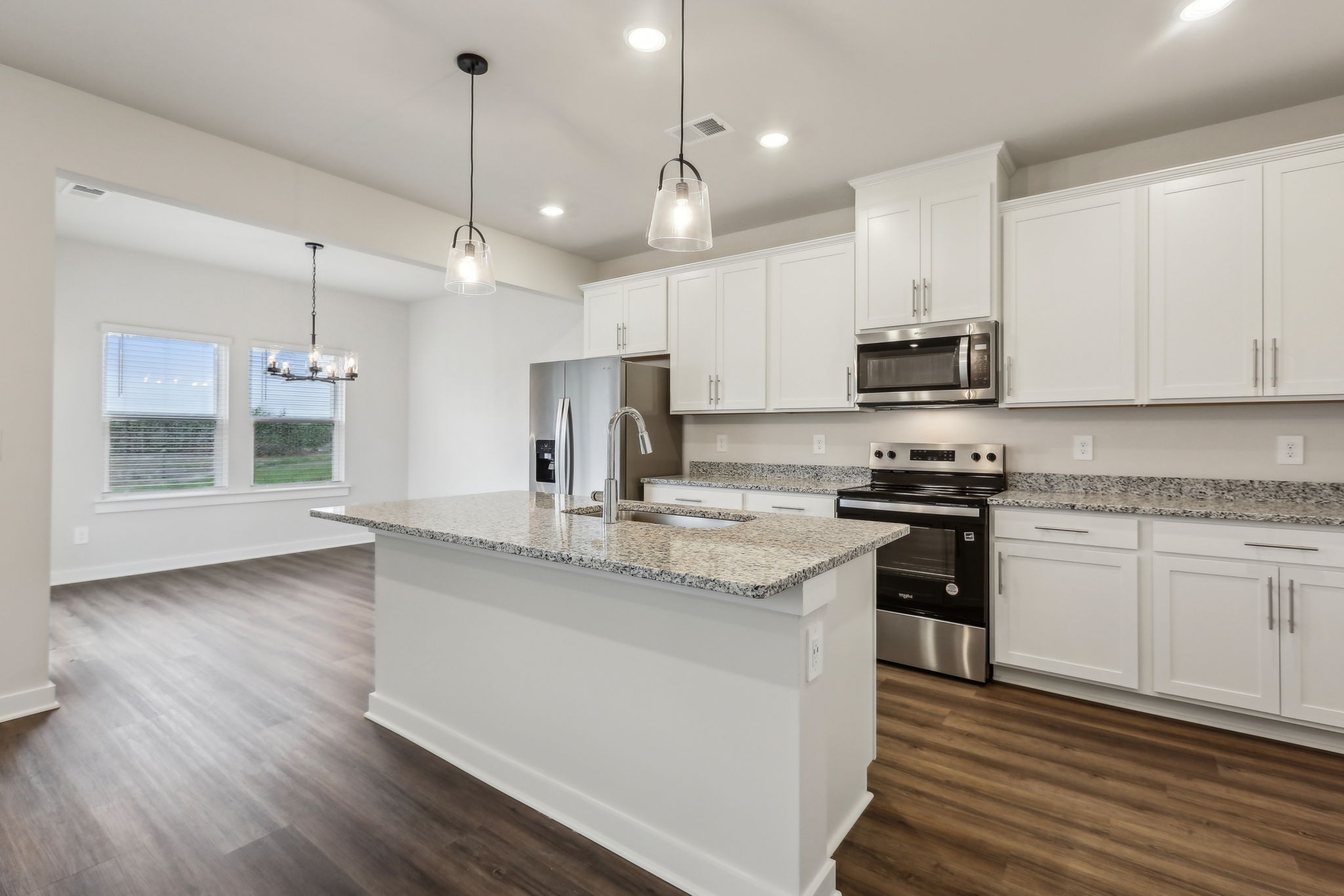 4237 Skyridge Dr Property Photo 8