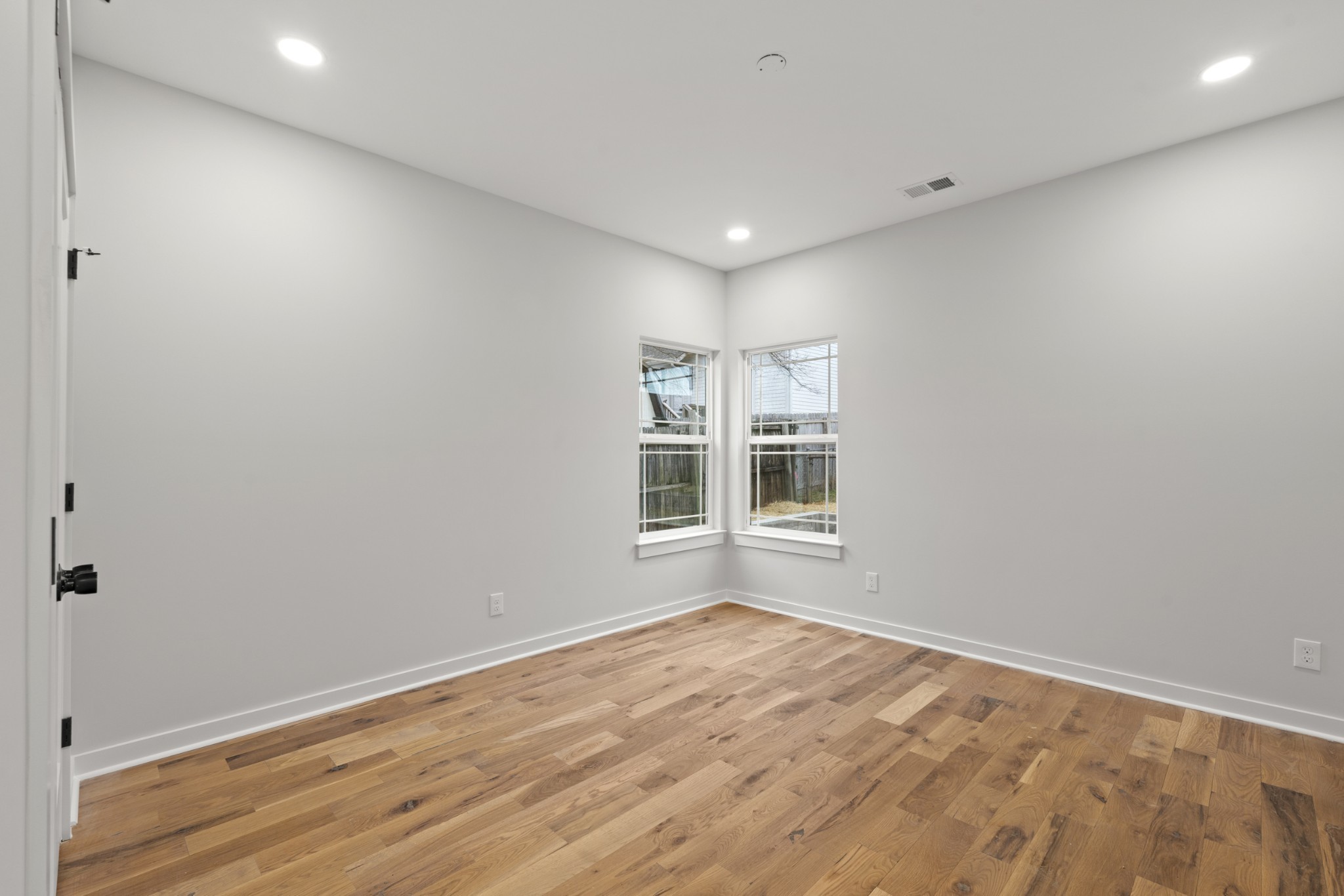 6304 James Ct Property Photo 18
