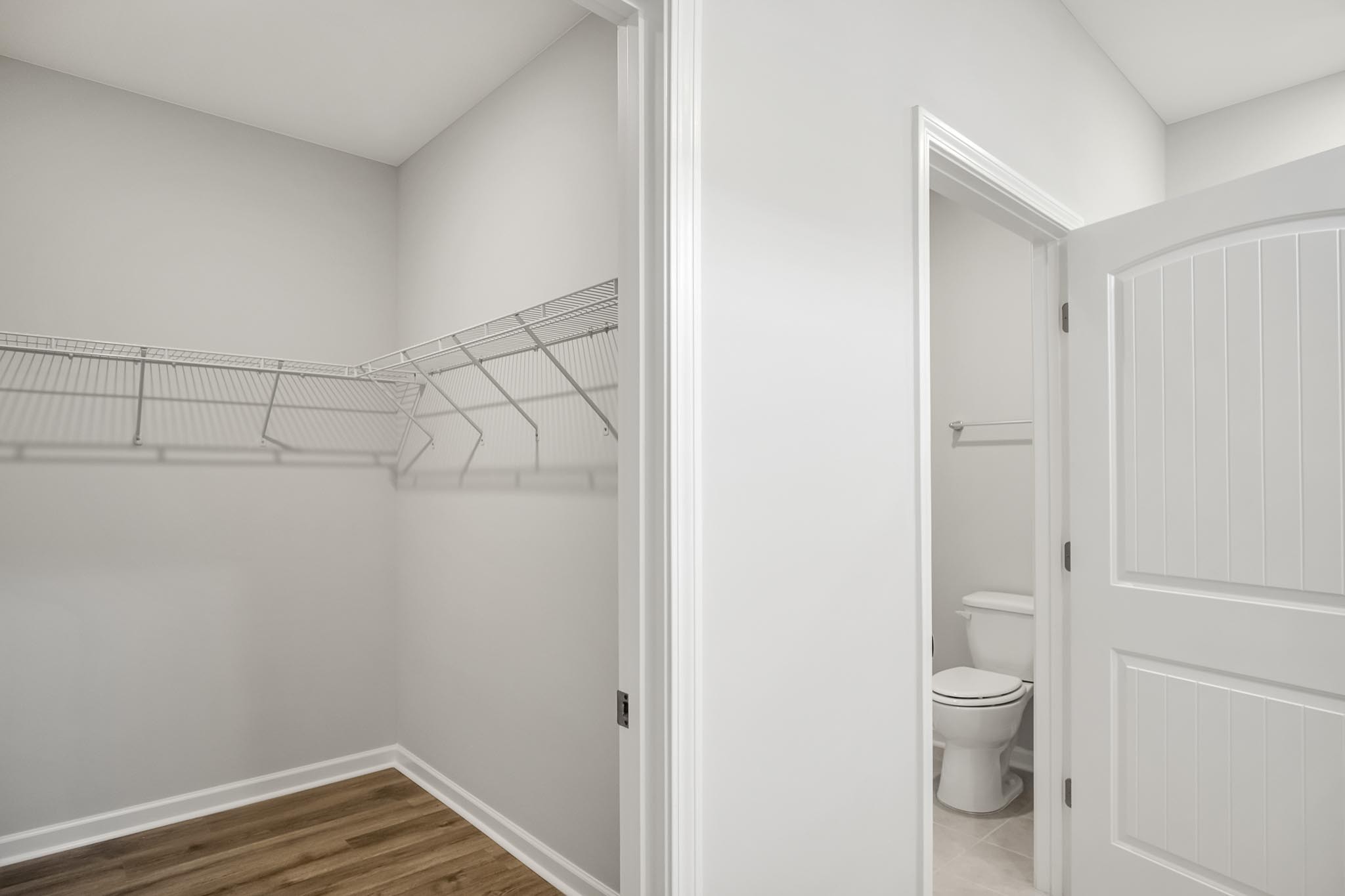 1066 Menge Avenue Property Photo 16