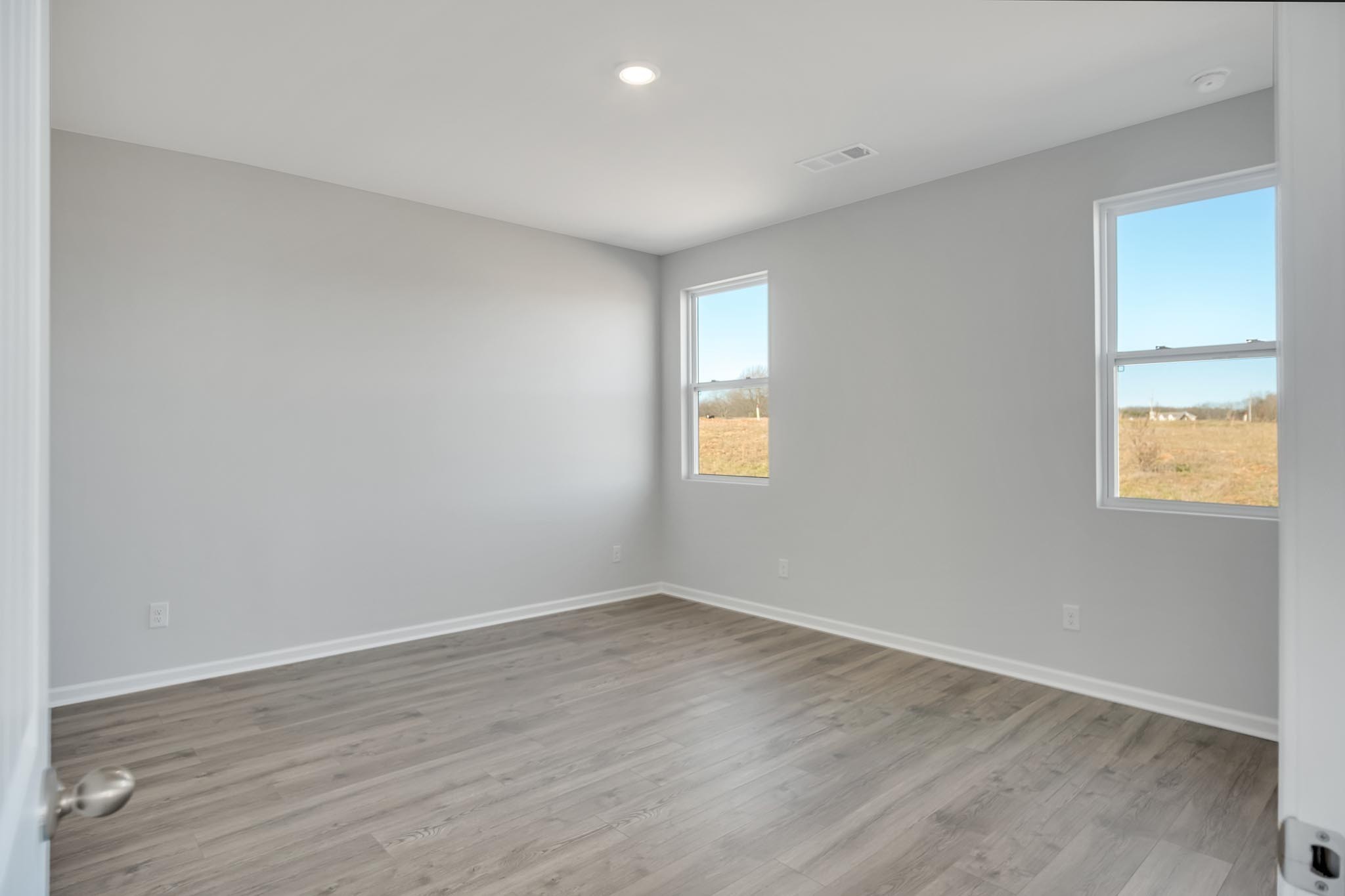 1066 Menge Avenue Property Photo 21