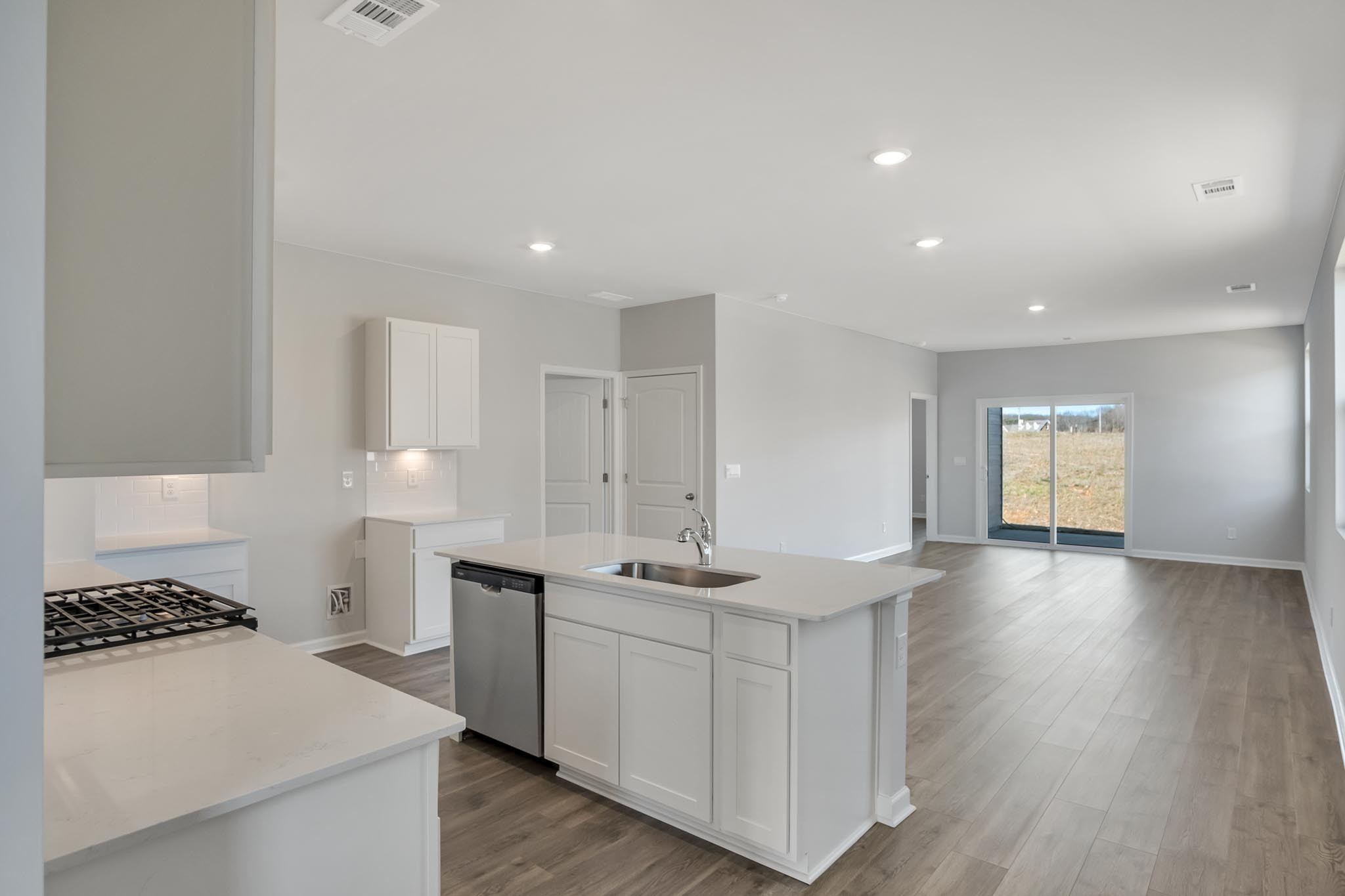 1066 Menge Avenue Property Photo 33