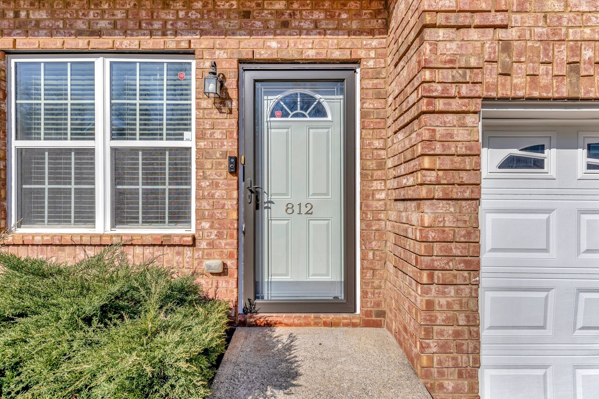812 Spence Enclave Ln Property Photo 2