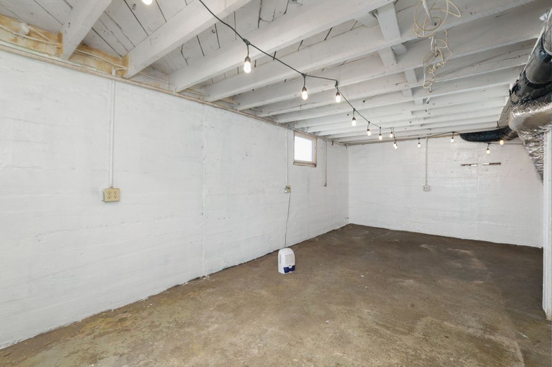 301 Westwood Dr Property Photo 34