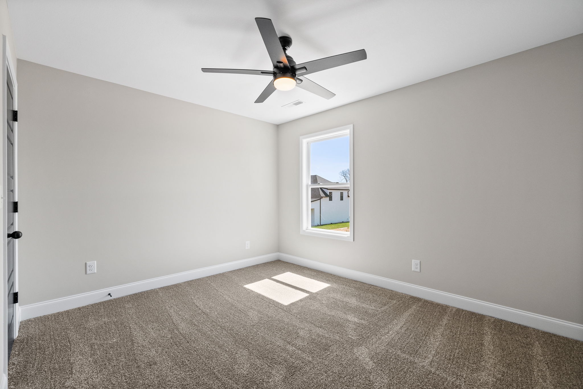 256 Bluebell Dr Property Photo 23