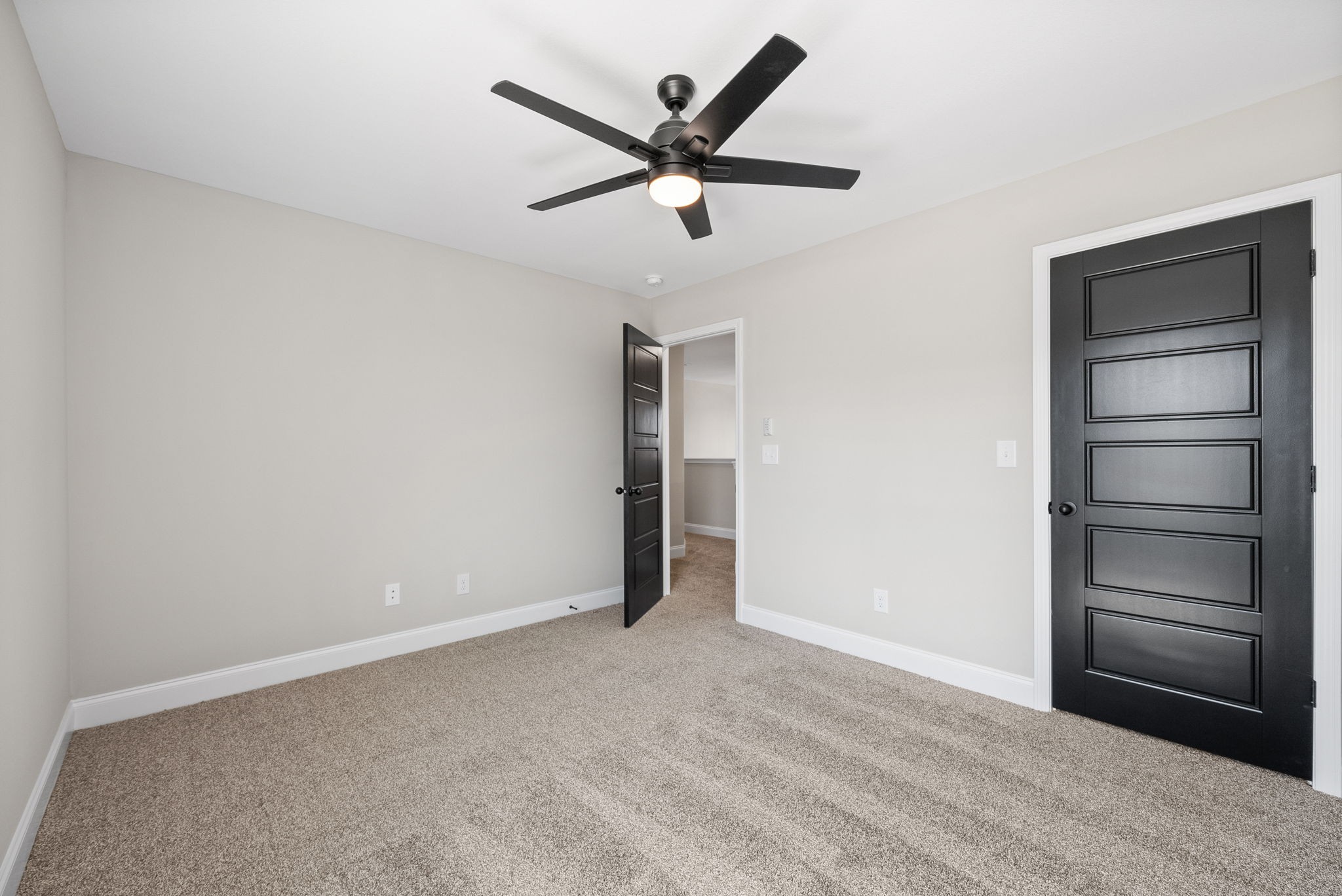256 Bluebell Dr Property Photo 24