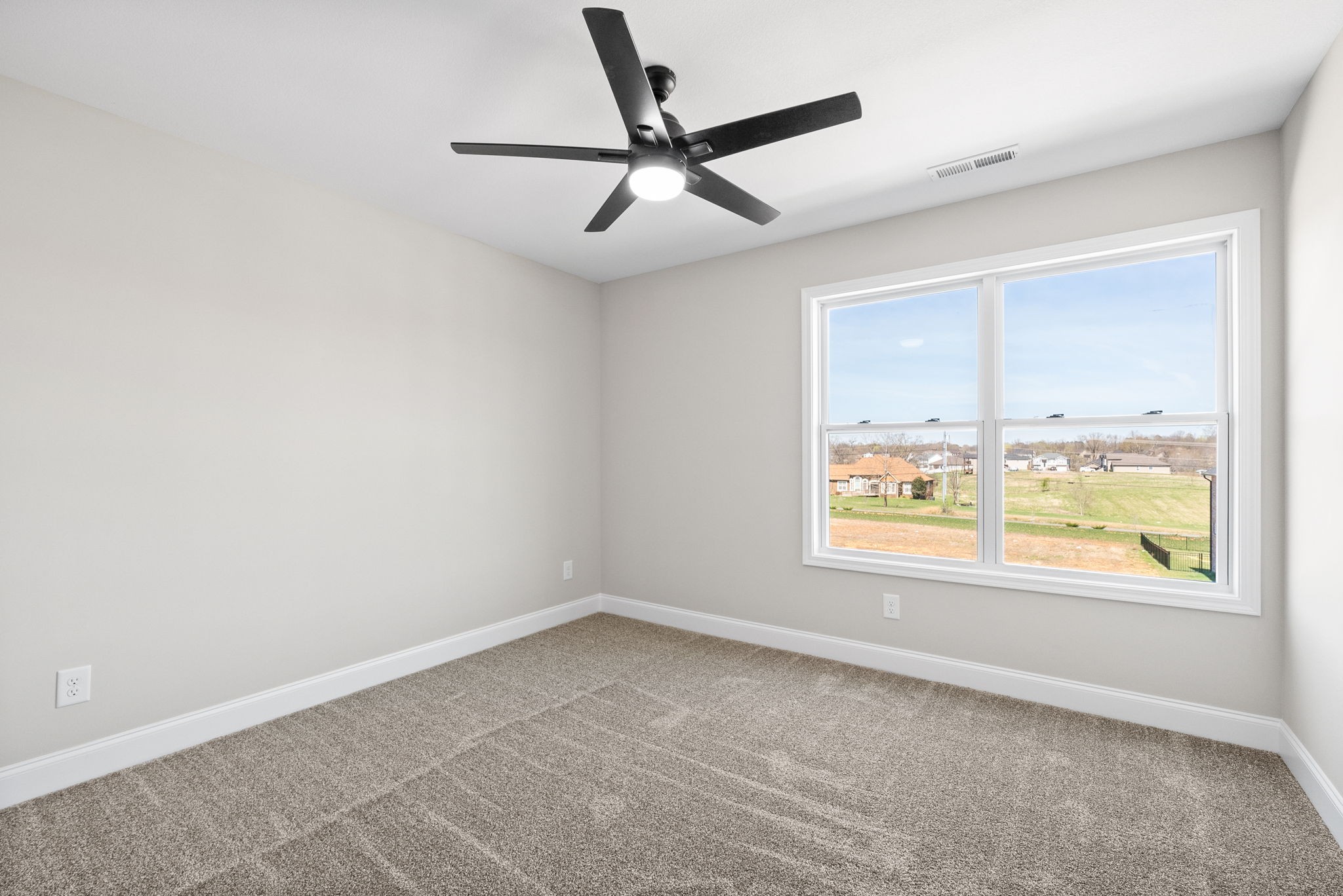 256 Bluebell Dr Property Photo 26