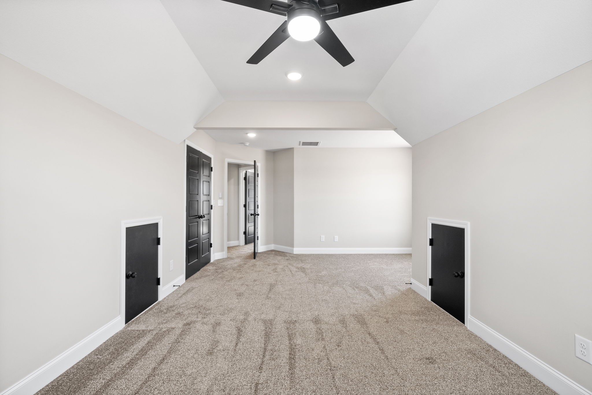 256 Bluebell Dr Property Photo 29