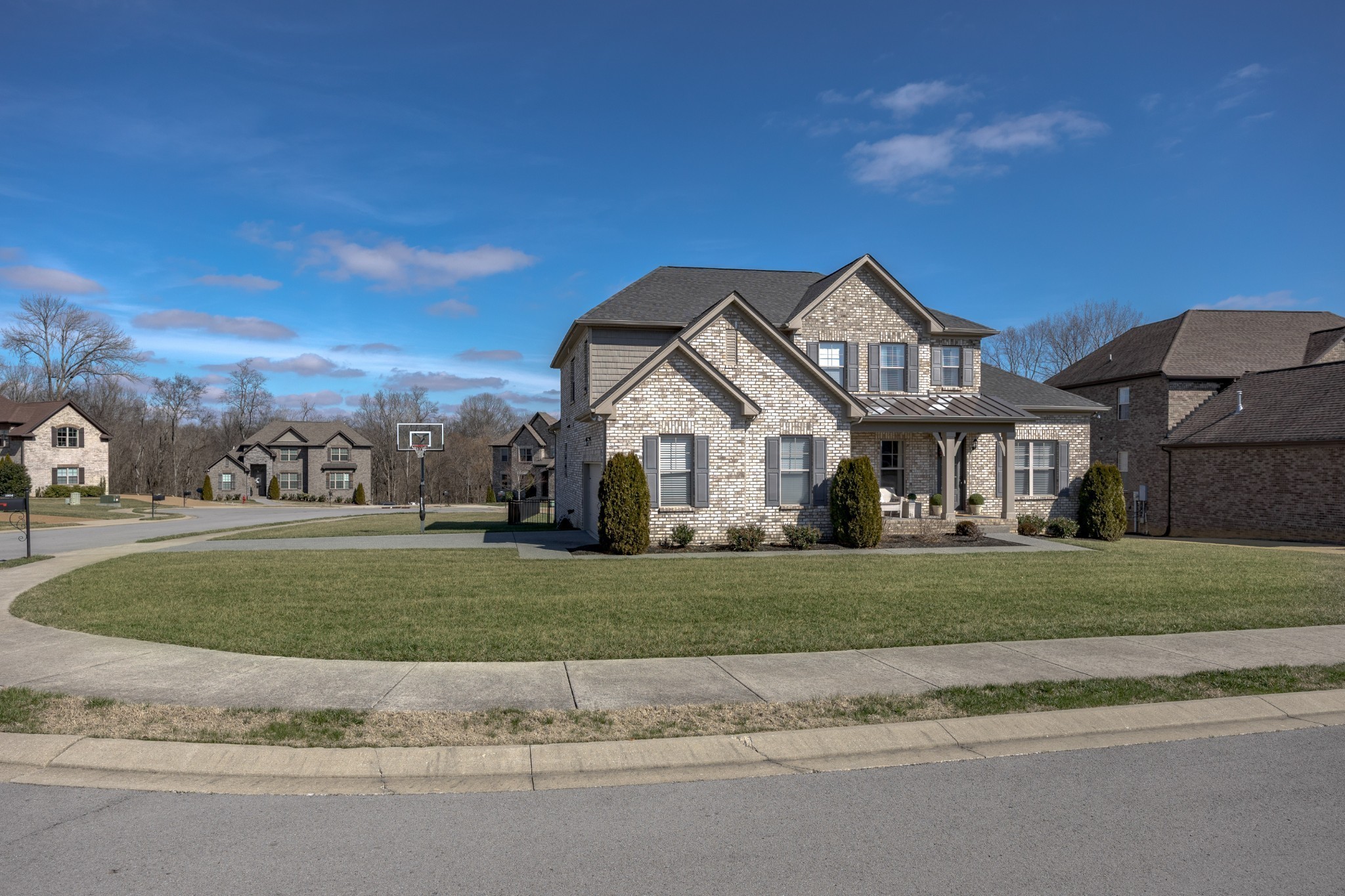 1004 Atherton Ct Property Photo 2