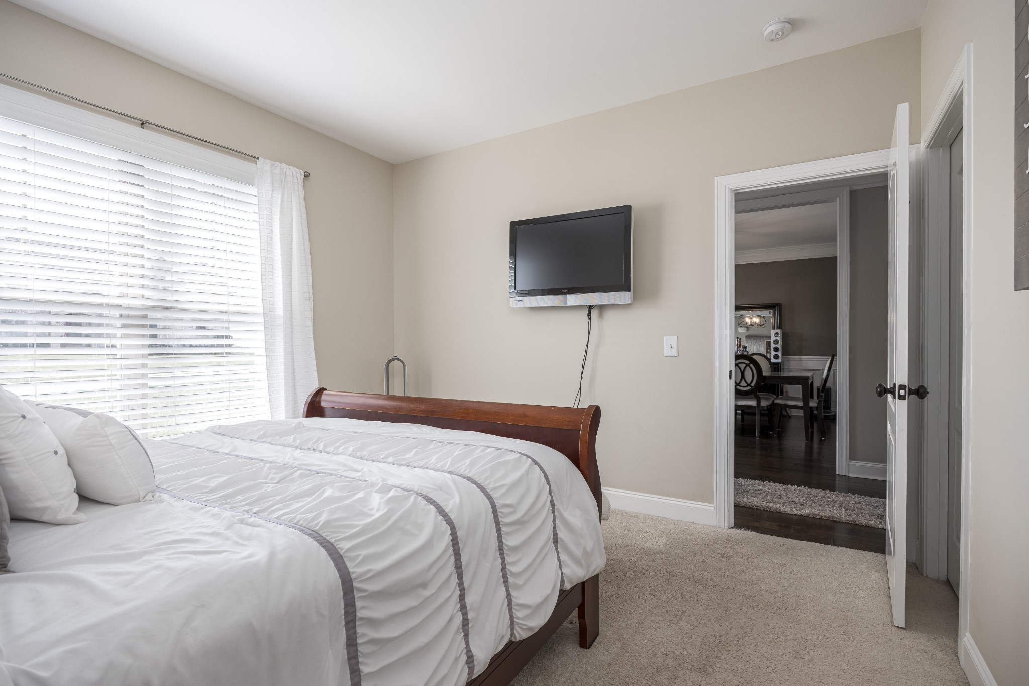1004 Atherton Ct Property Photo 9