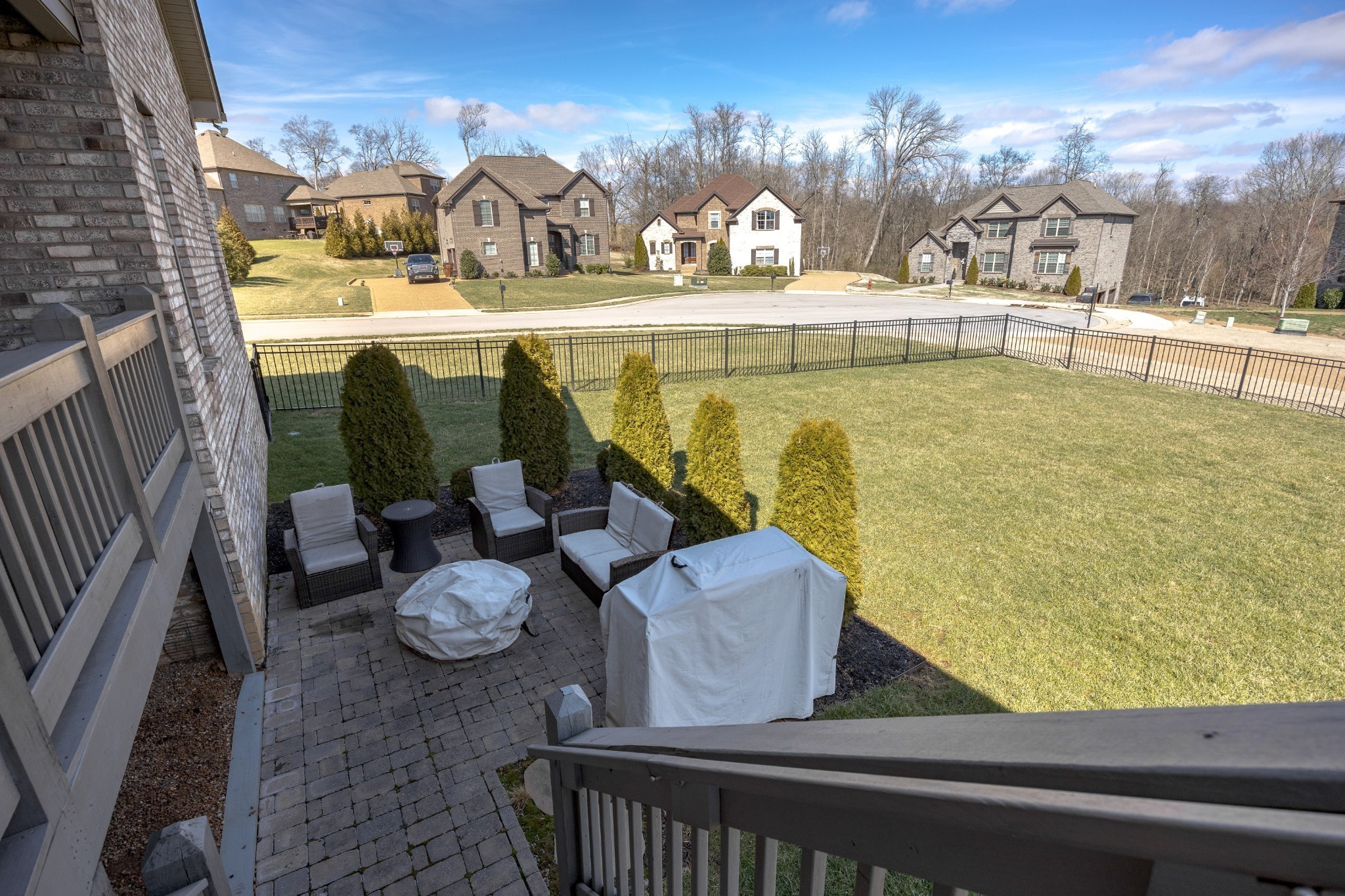 1004 Atherton Ct Property Photo 44