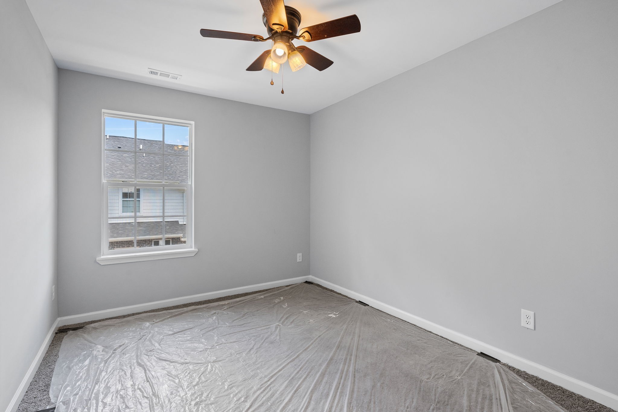 105 Longfellow Ln Property Photo 17