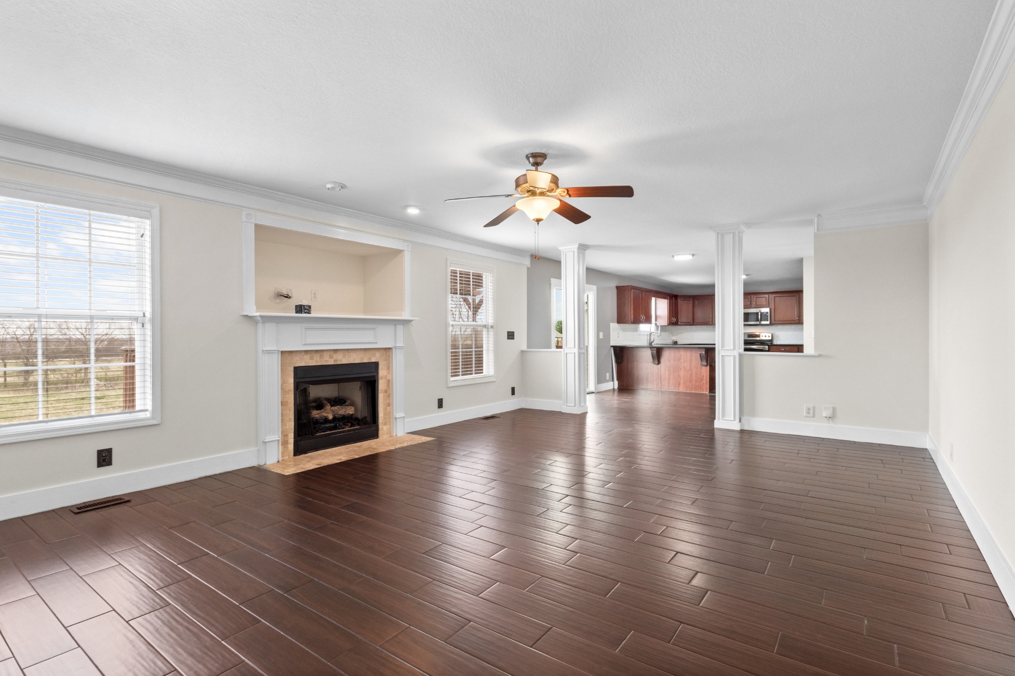 1197 Castlewood Dr Property Photo 15