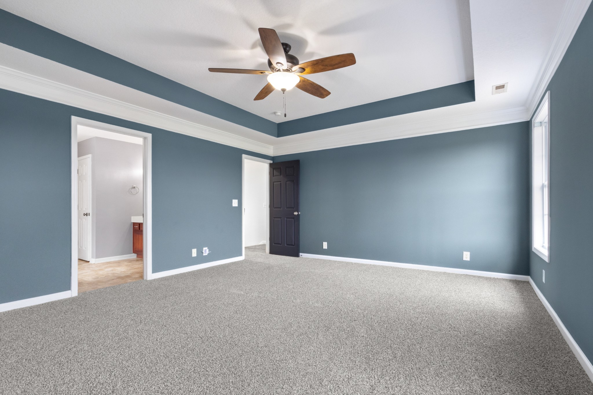 1197 Castlewood Dr Property Photo 19