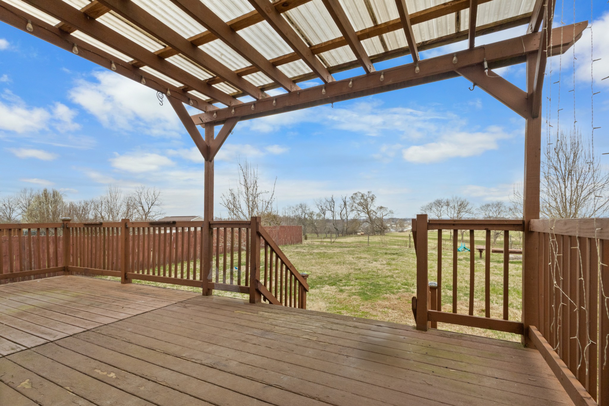 1197 Castlewood Dr Property Photo 28