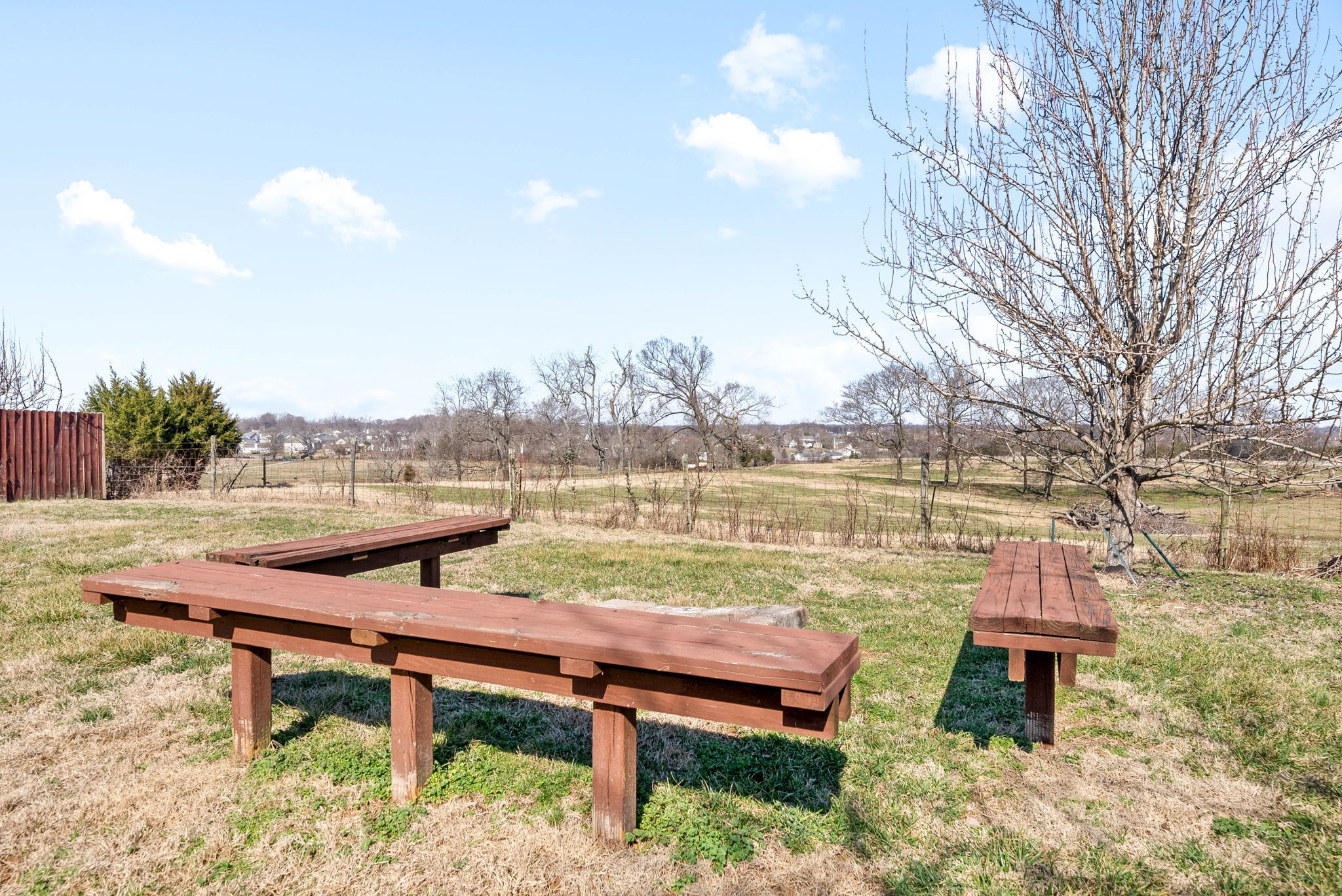 1197 Castlewood Dr Property Photo 32
