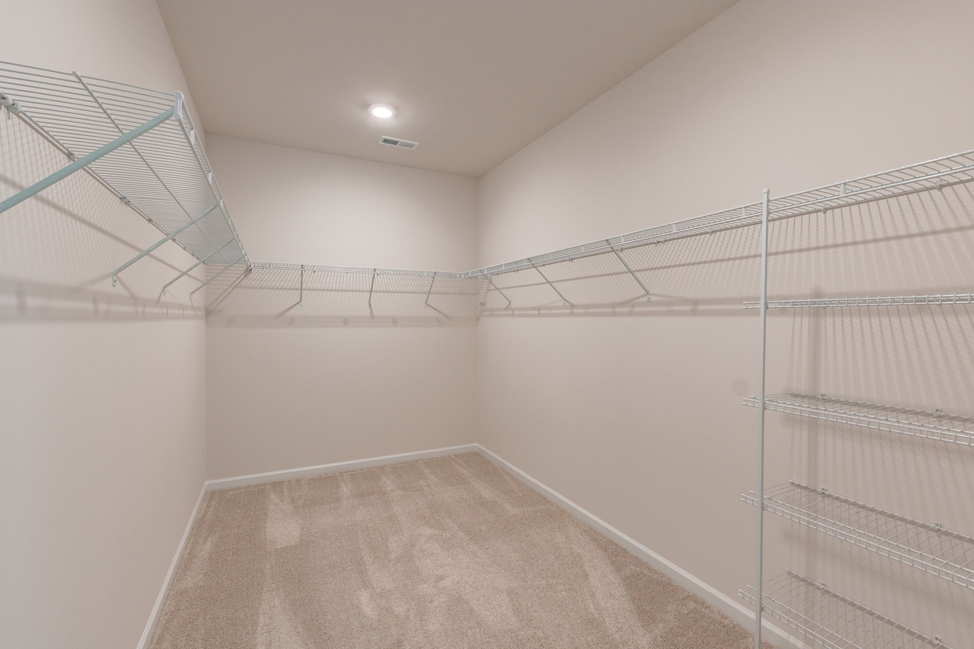251 Glade Drive Property Photo 13