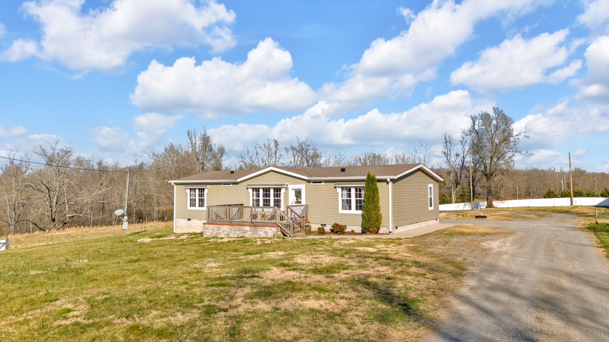 565 Powell Hollow Rd Property Photo 3