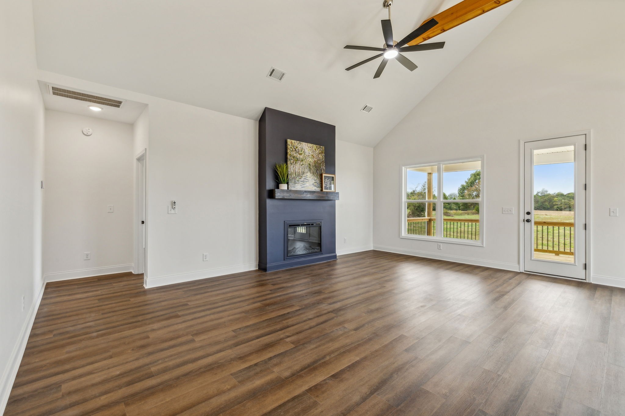 25772 Highway 49, E Property Photo 7