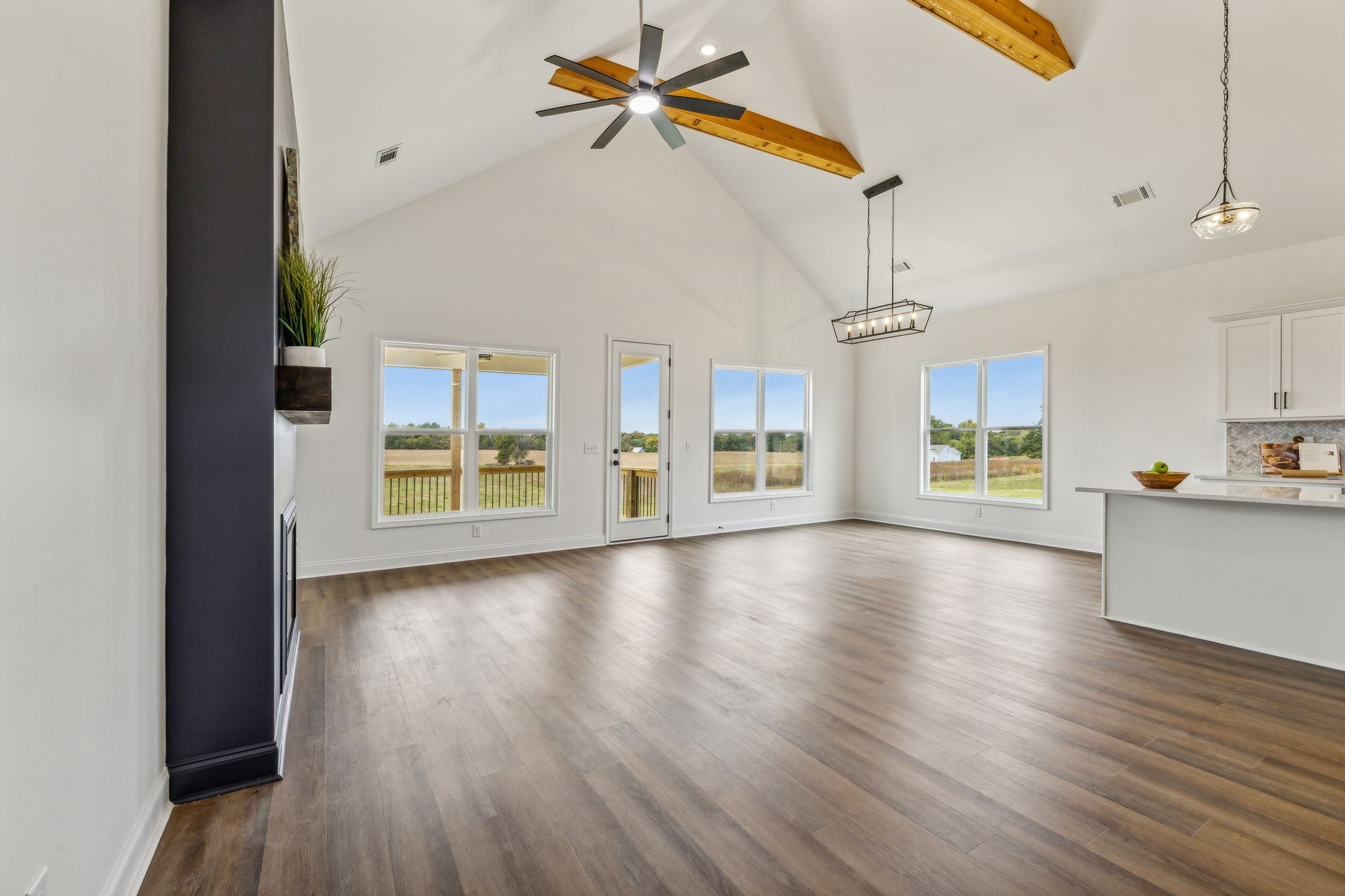 25772 Highway 49, E Property Photo 9