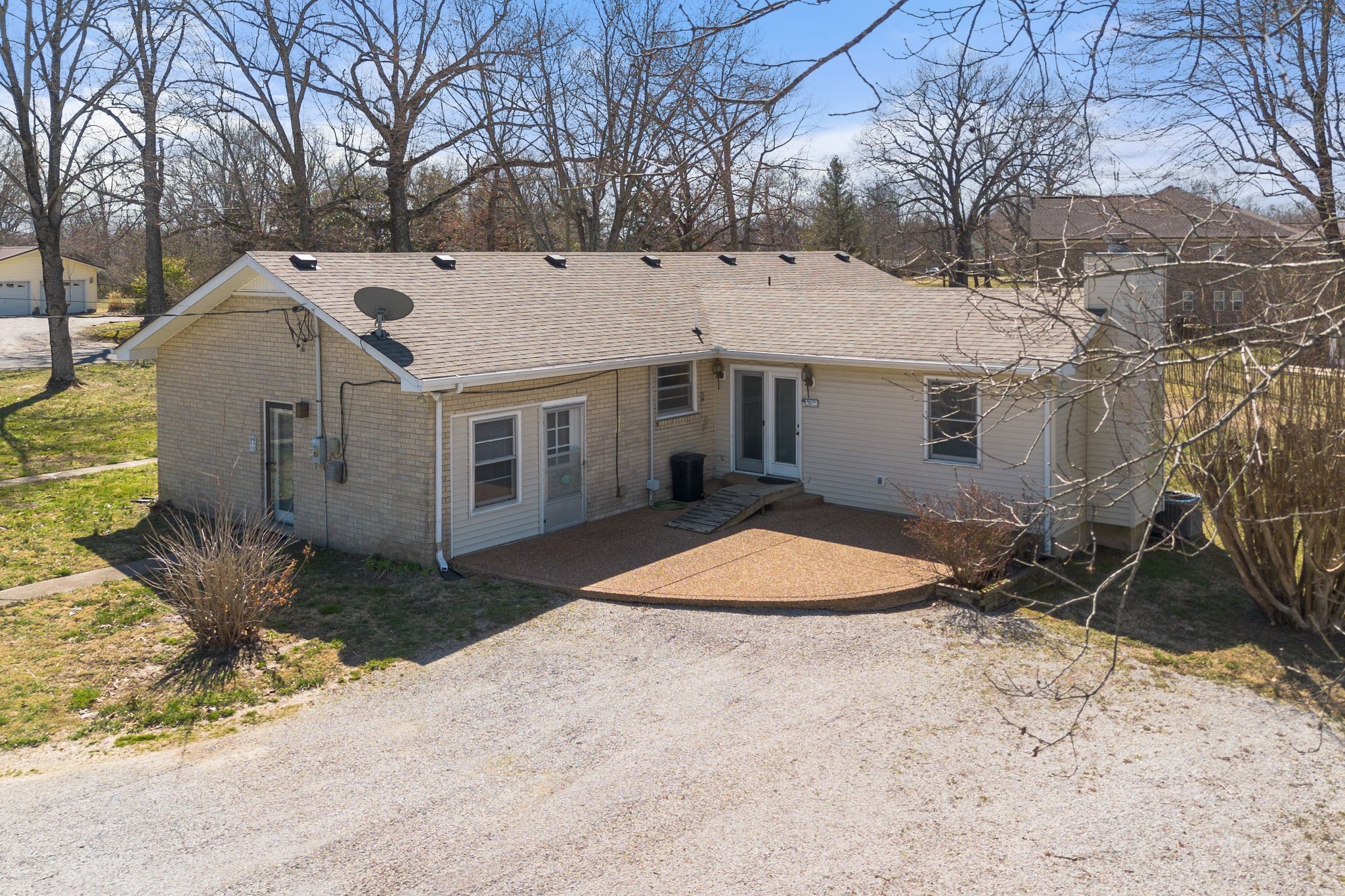 7815 Old Nashville Rd Property Photo 40