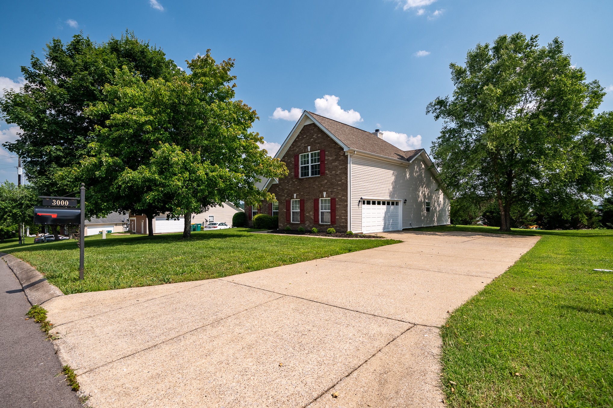 3000 Ping Ct Property Photo 2