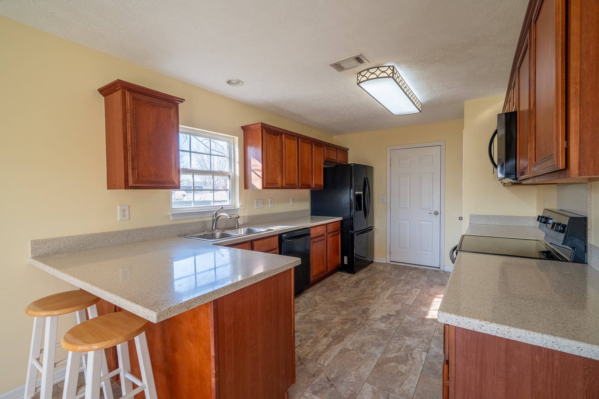 3000 Ping Ct Property Photo 11
