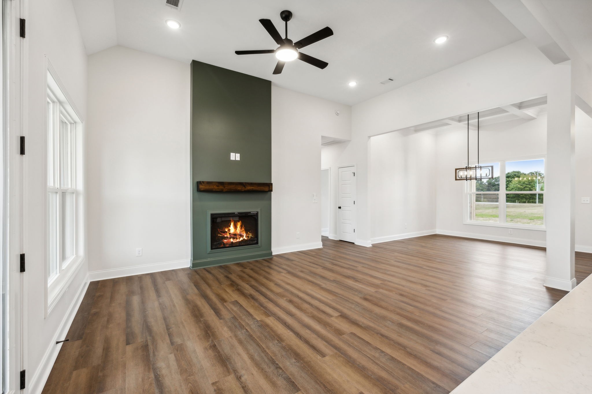 25784 Highway 49, E Property Photo 16