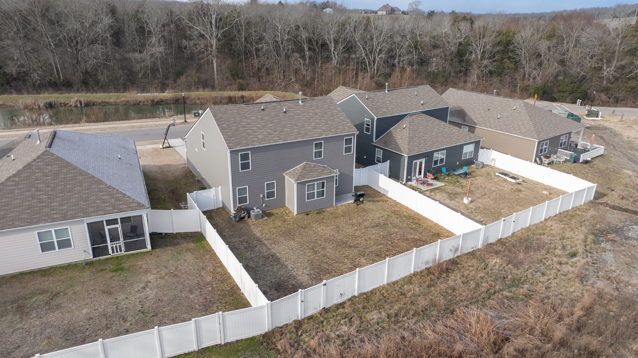 762 Pintail Pt Property Photo 37