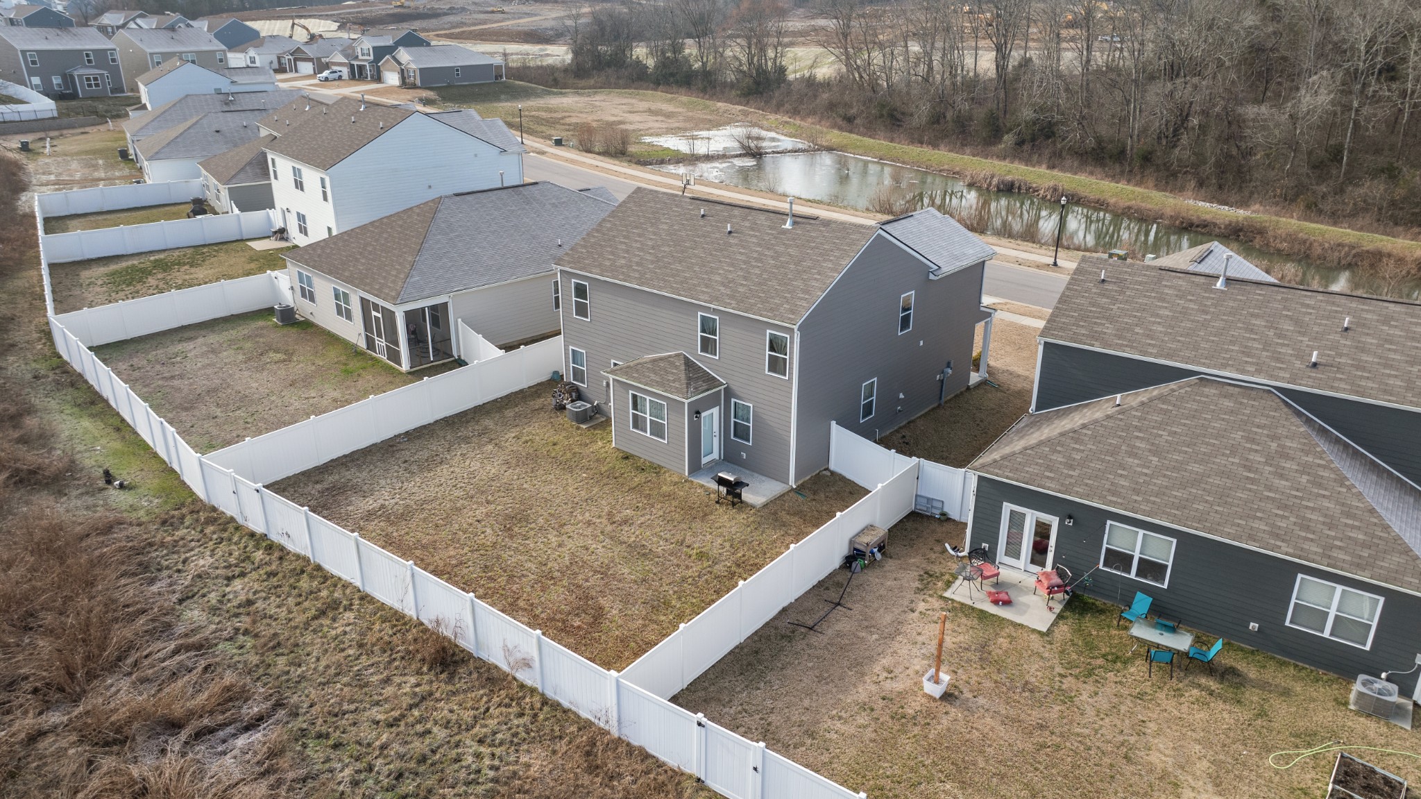 762 Pintail Pt Property Photo 38