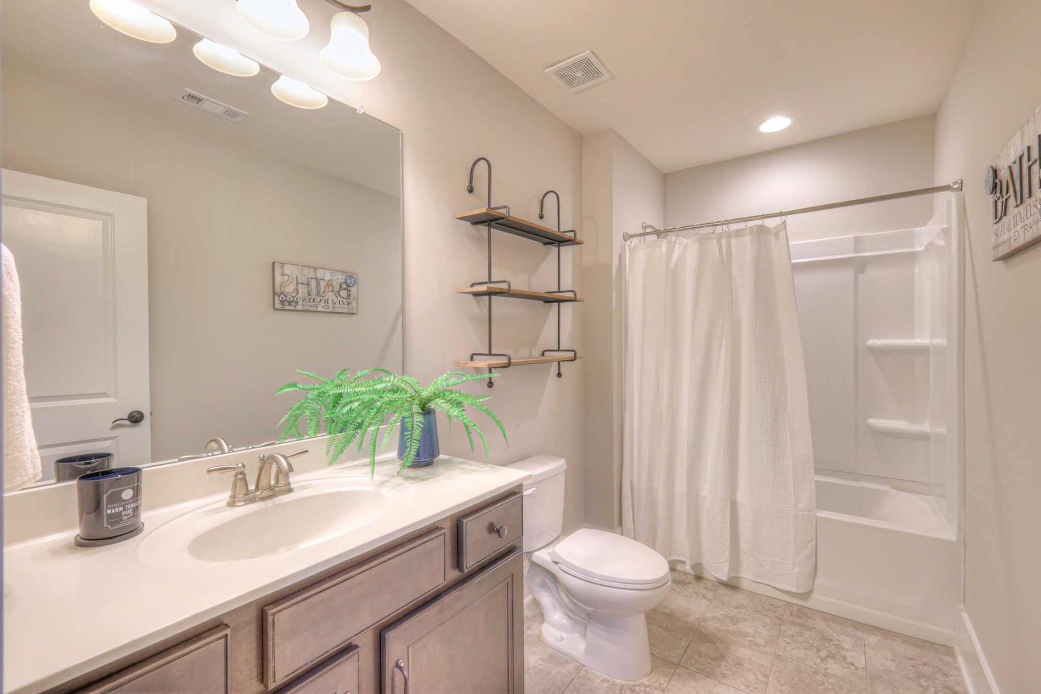 1086 Amelia Park Dr Property Photo 25
