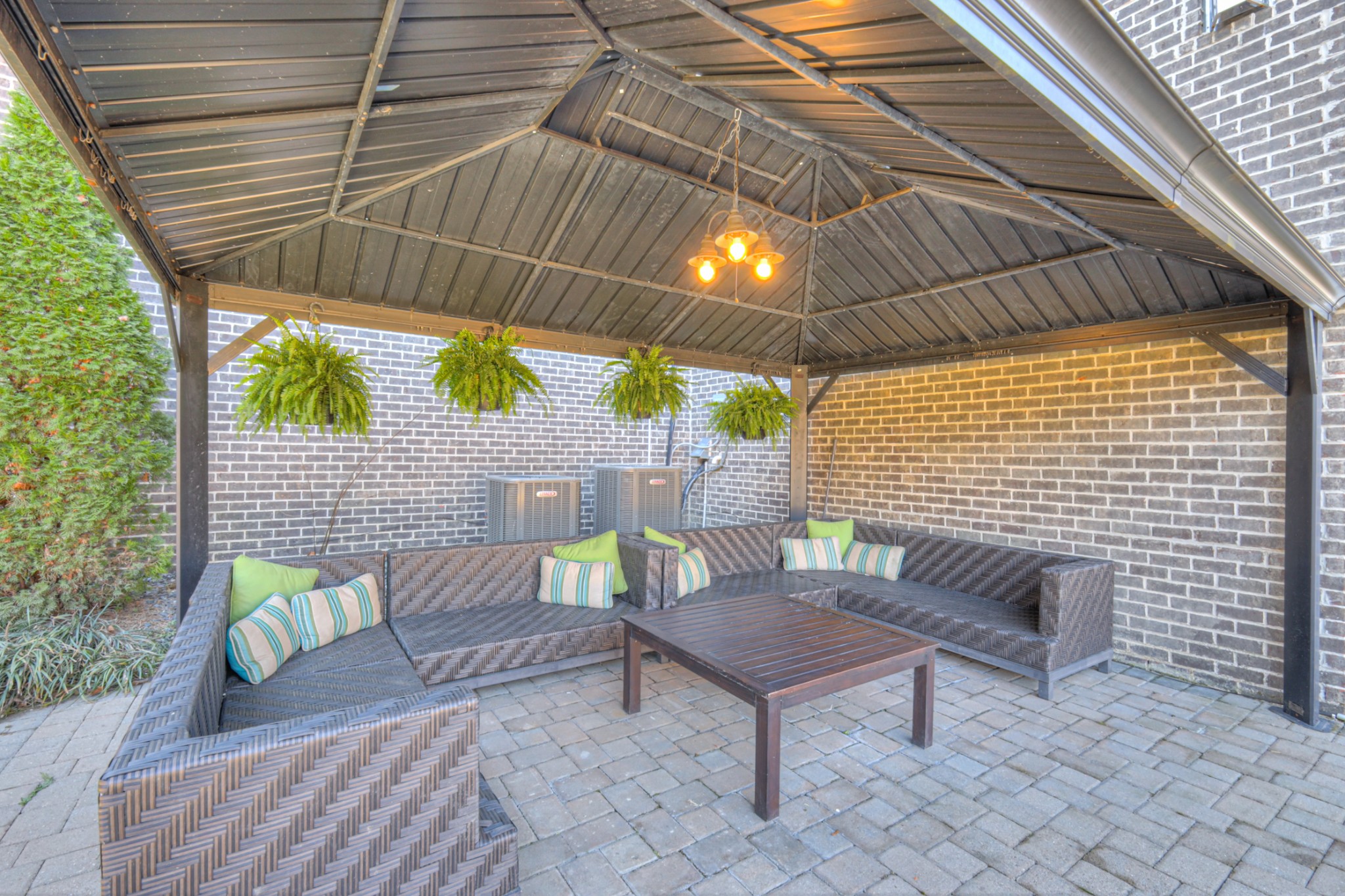 1086 Amelia Park Dr Property Photo 30