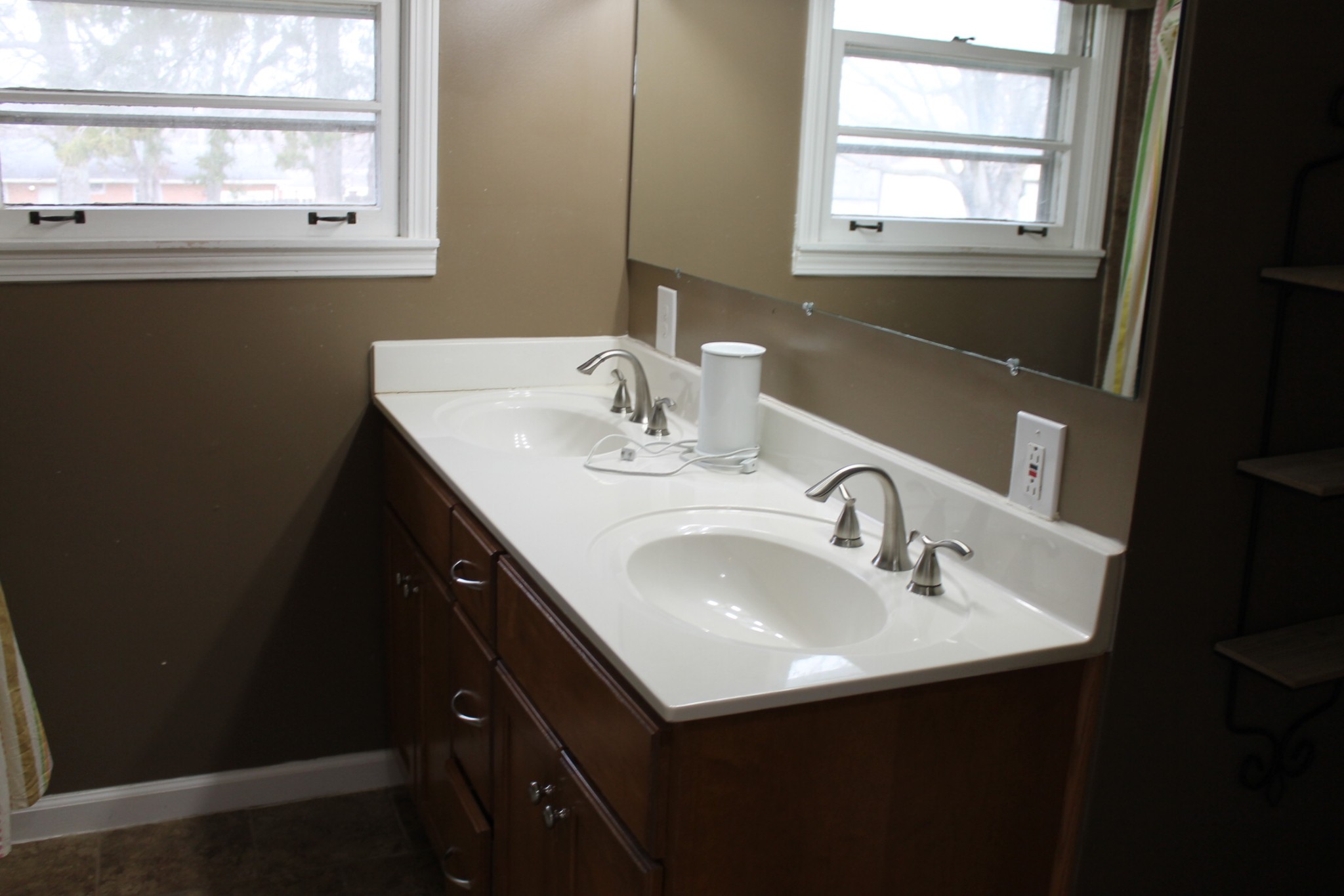 172 Chippendale Dr Property Photo 14