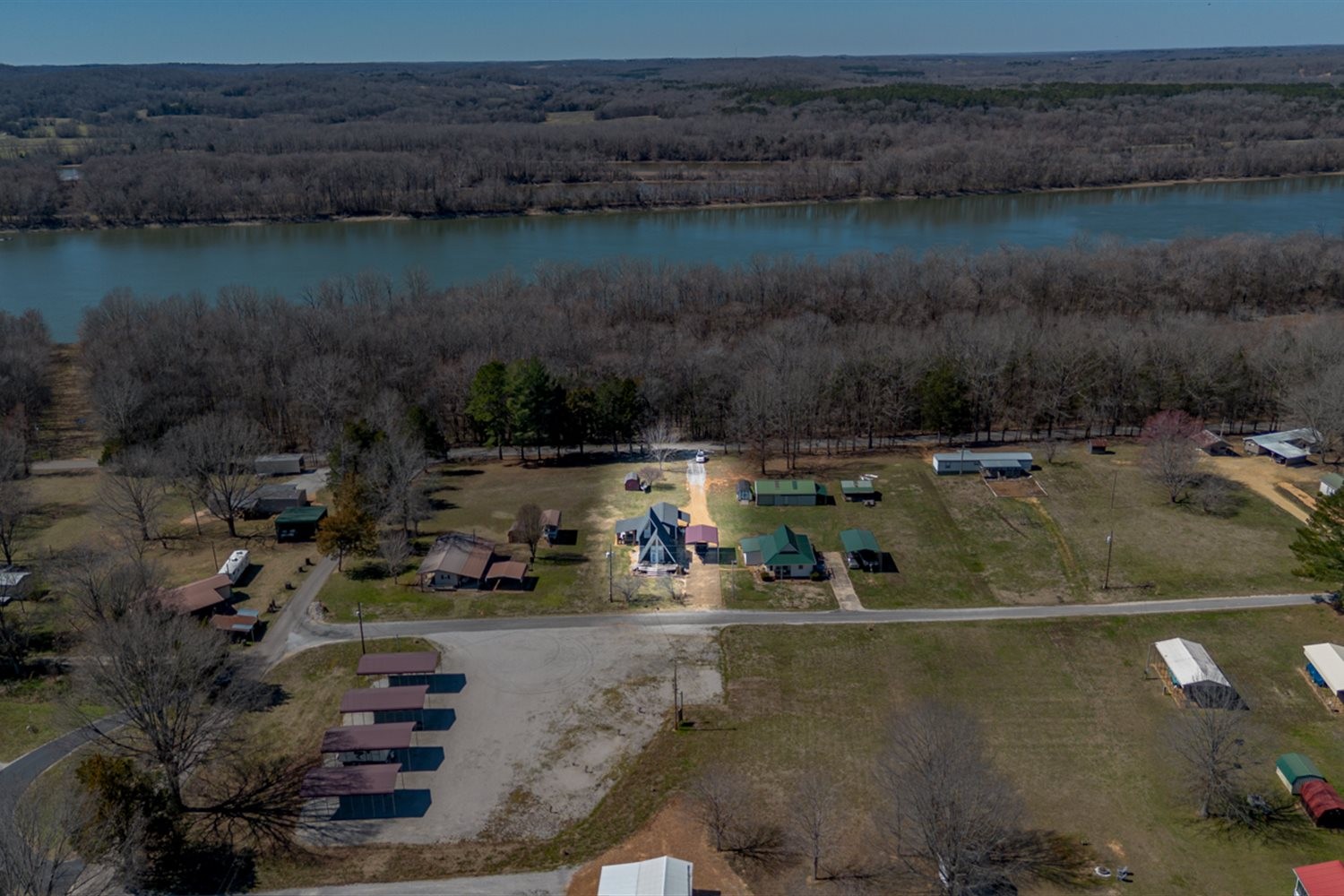 632 Cypress Creek Marina Rd Property Photo 5