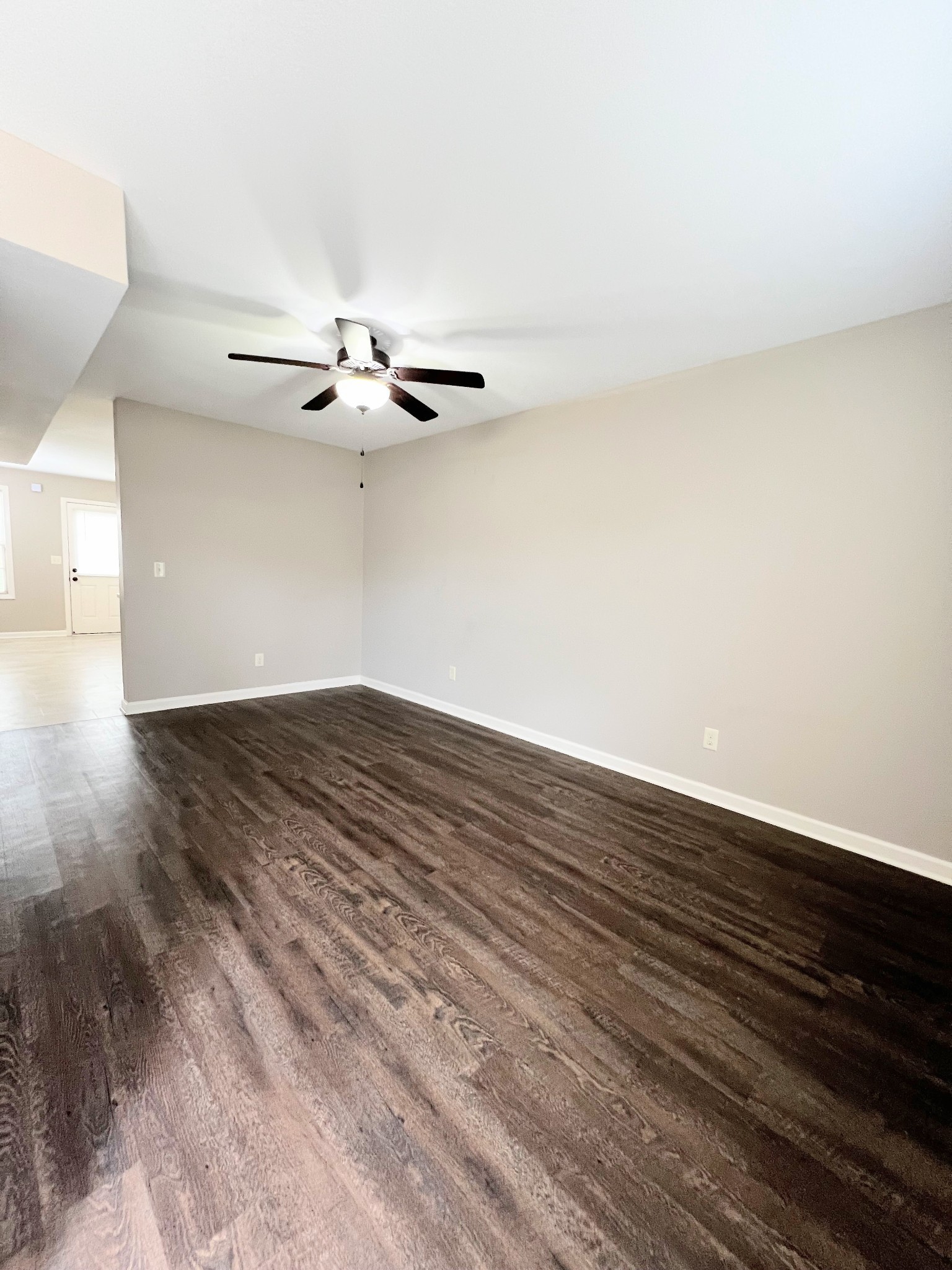 1214 Ash Ridge Dr Property Photo 2